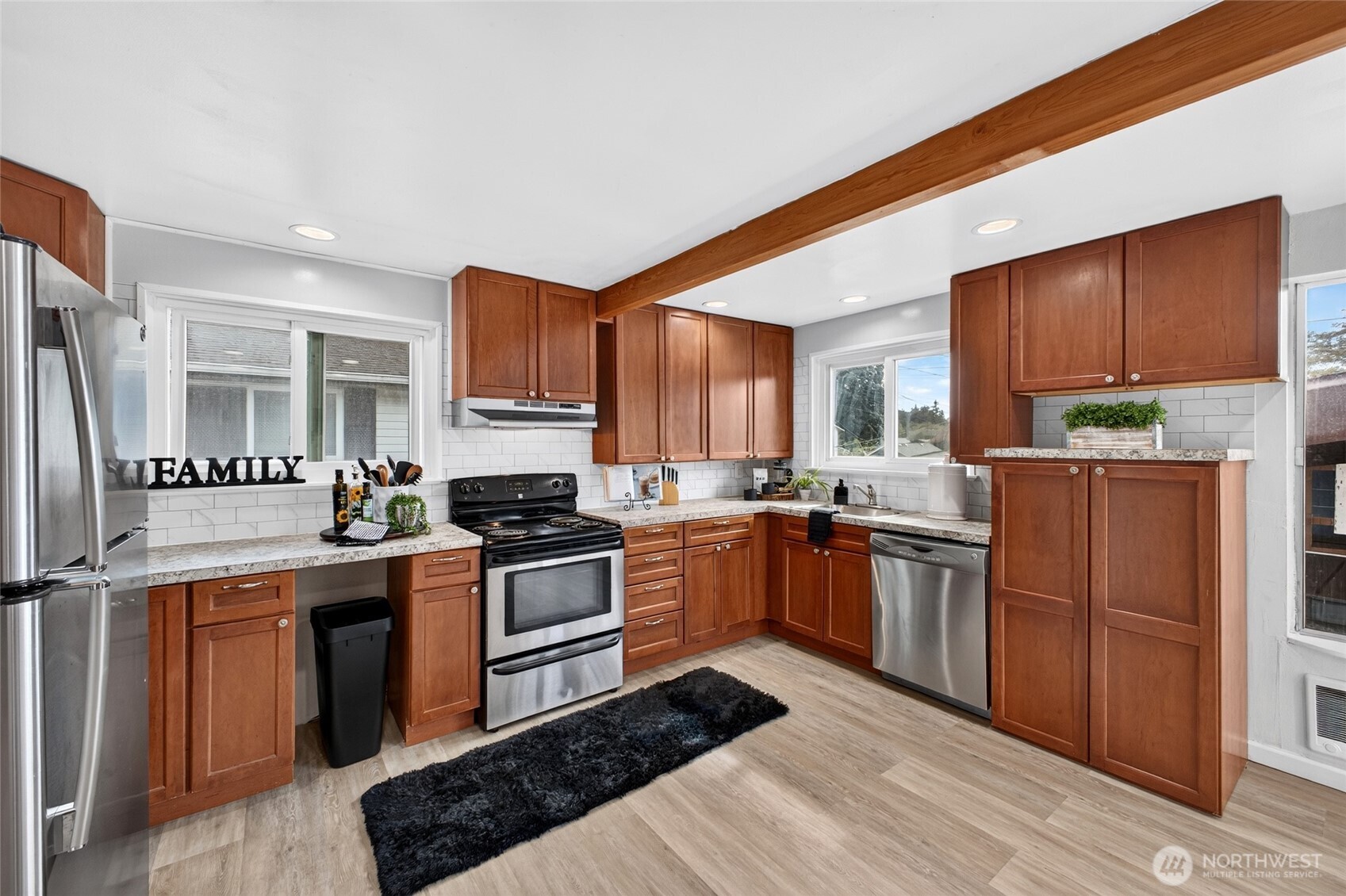 7236 S Wapato