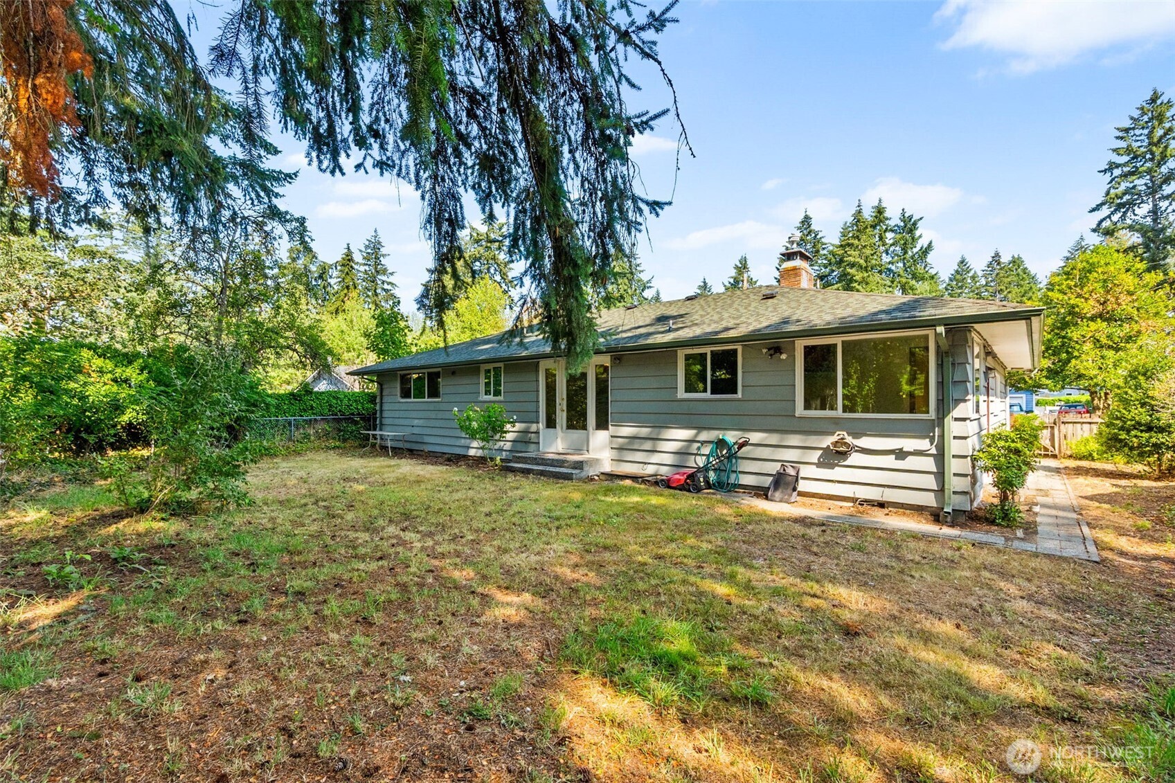 8212 South Sw