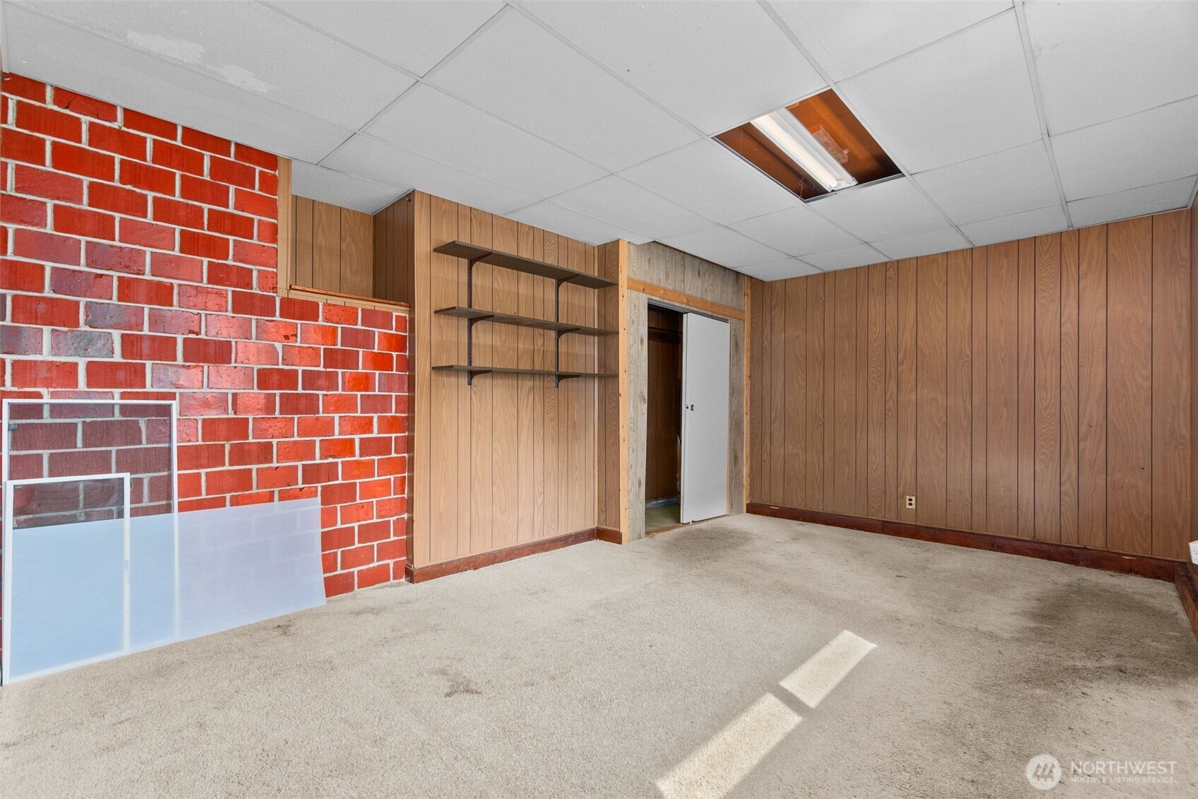 8212 South Sw