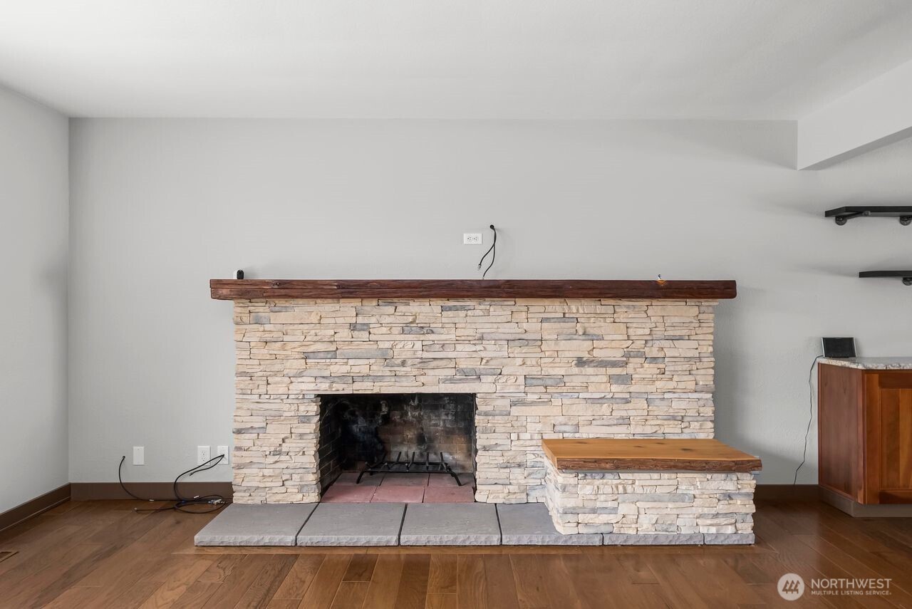 10419 16th Street E