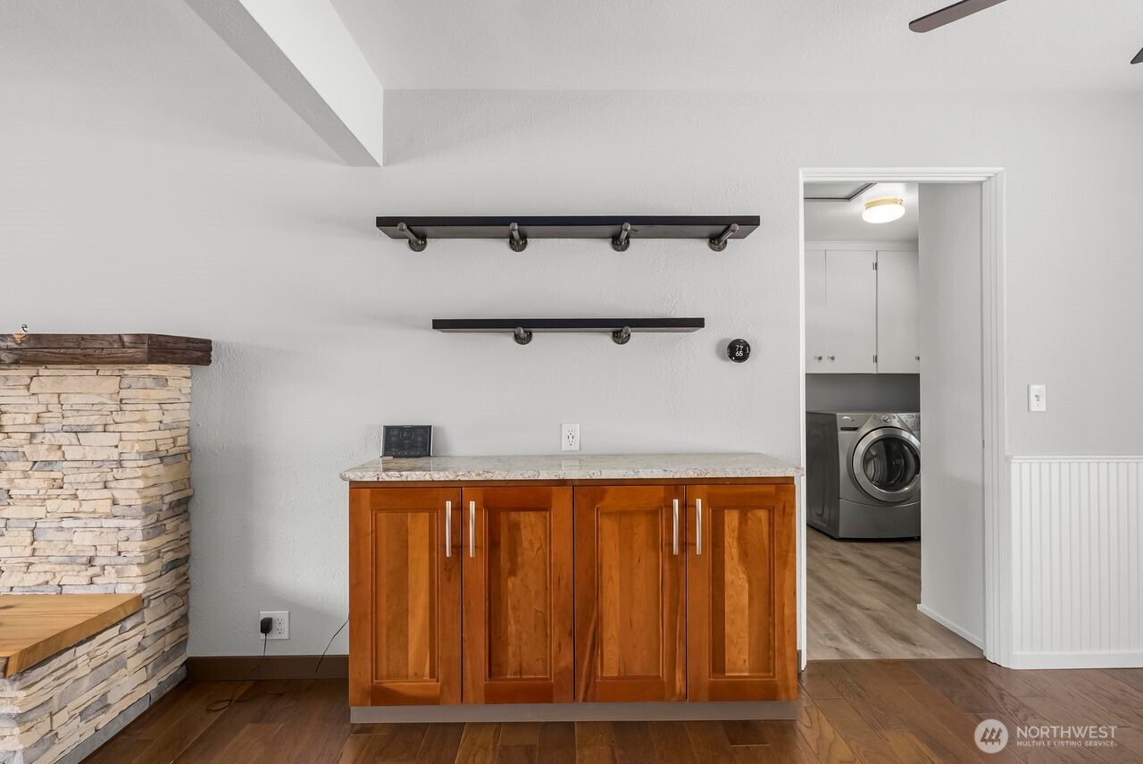 10419 16th Street E