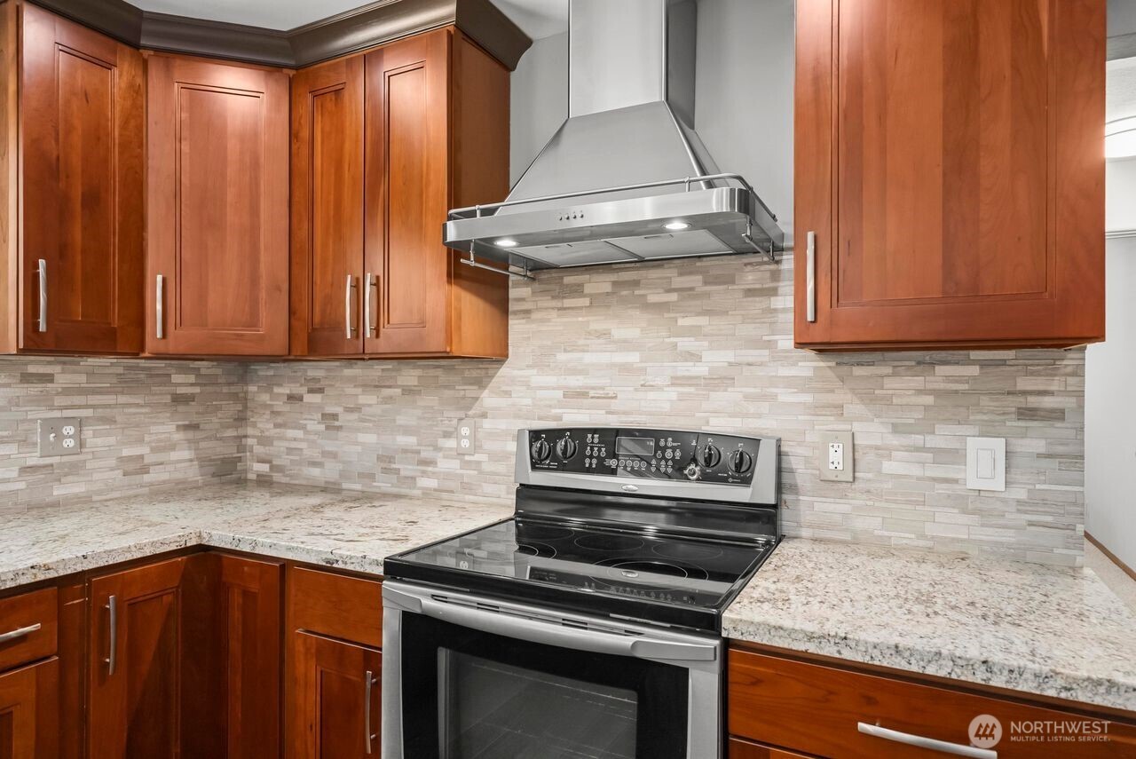 10419 16th Street E