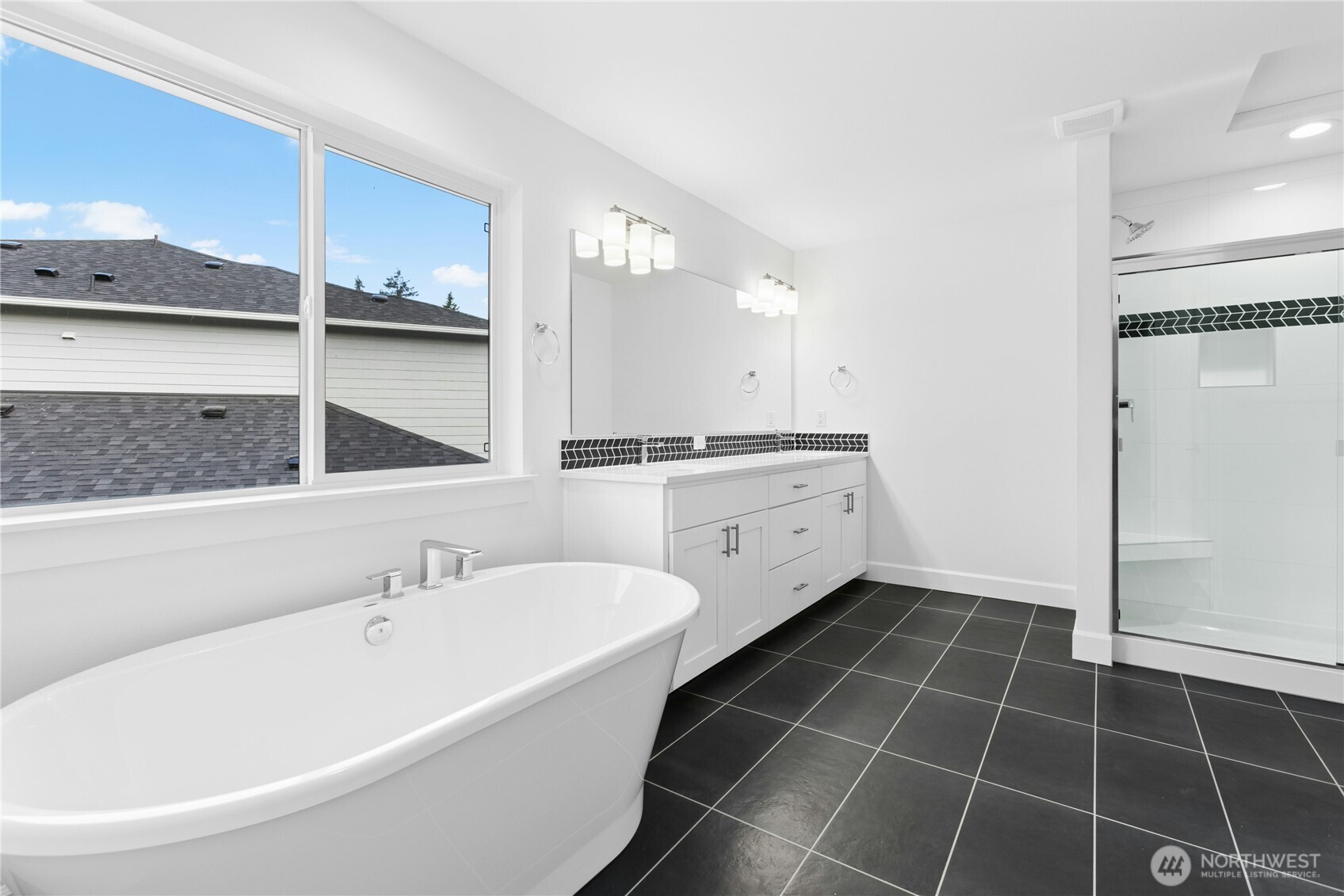 6110 229th Avenue E Unit: 304
