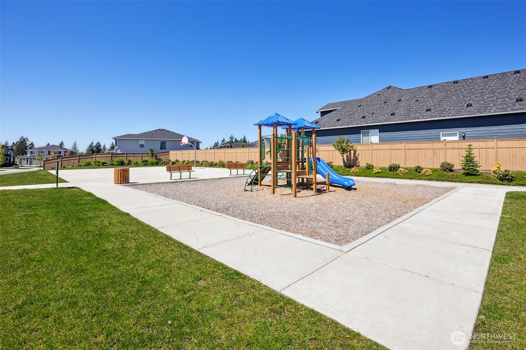 5834 229th Avenue E Unit: 272