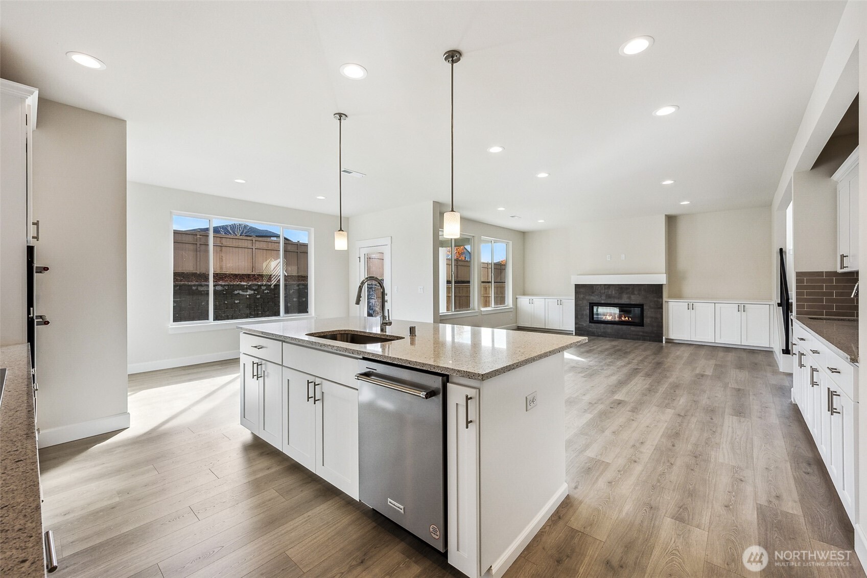 5834 229th Avenue E Unit: 272