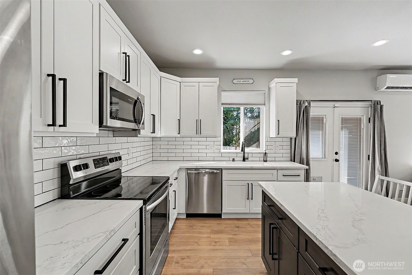 324 123rd Street S