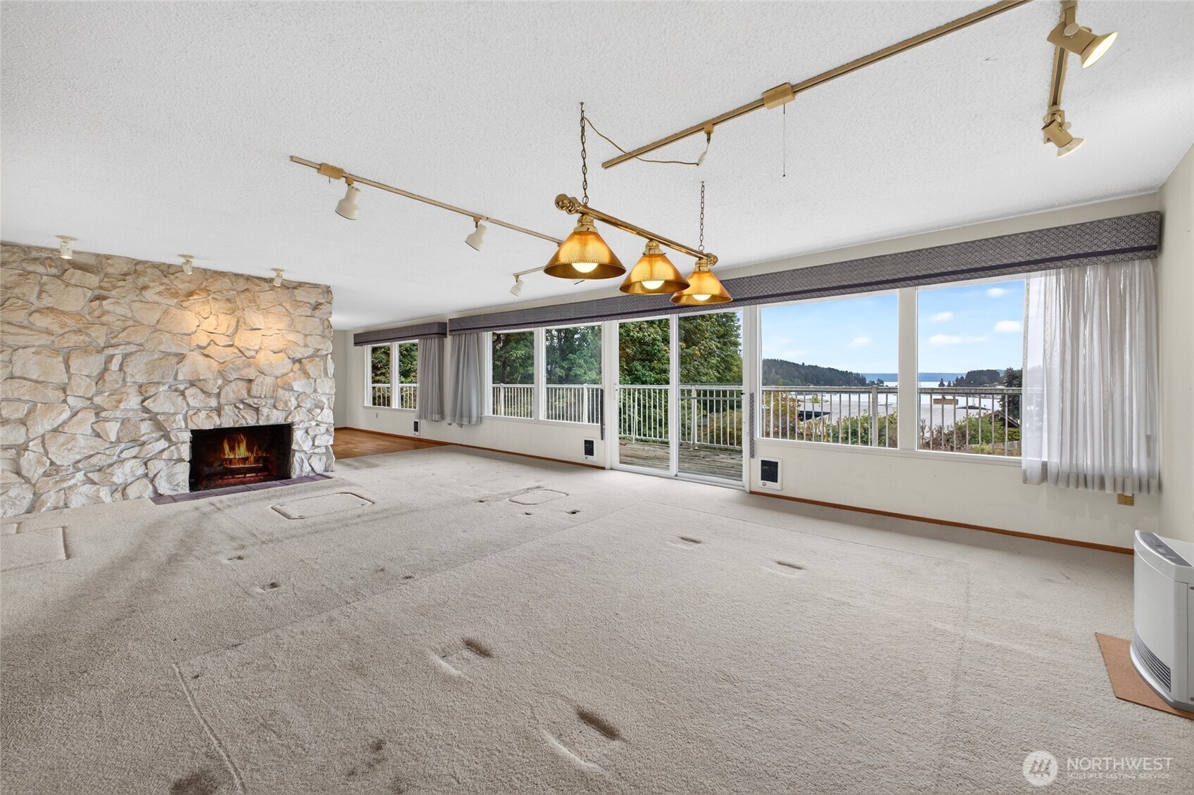 9309 Peacock Hill Avenue