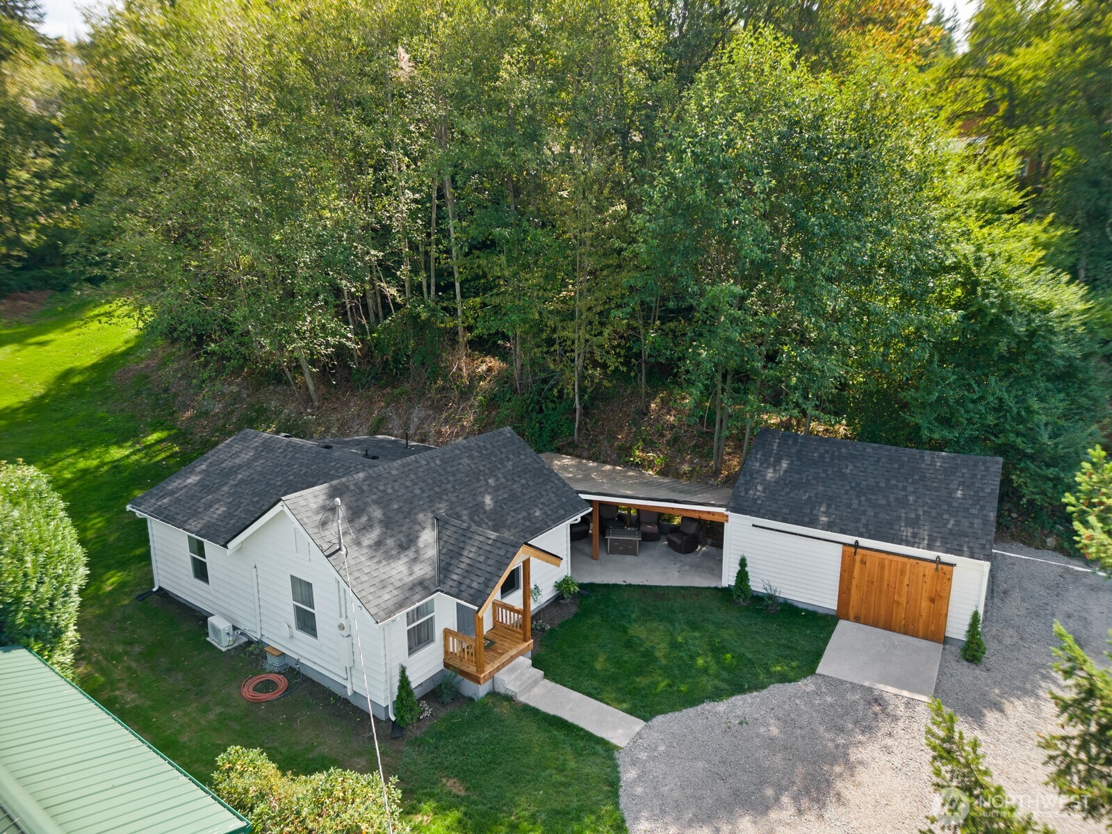 111 Cedar Avenue S