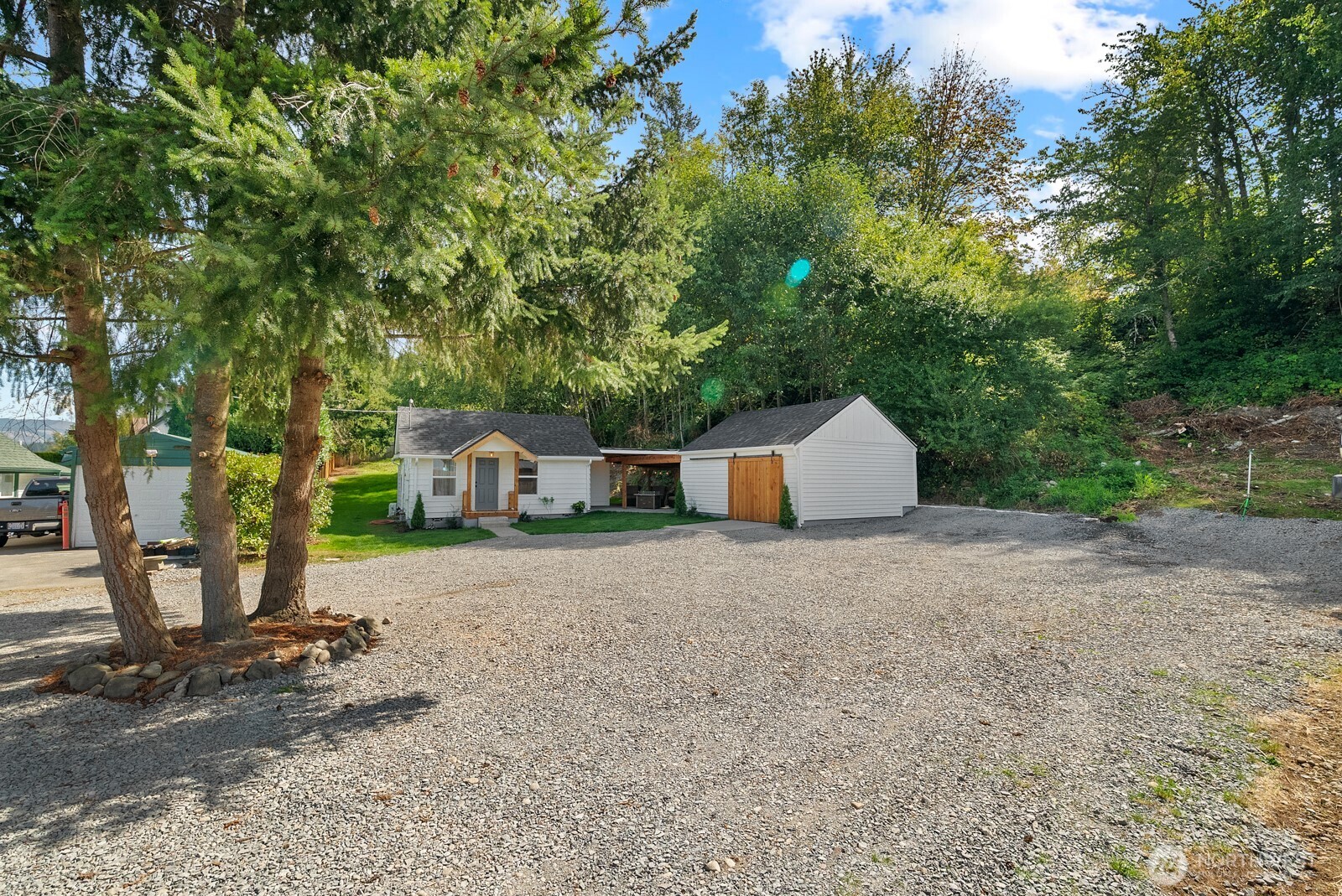 111 Cedar Avenue S
