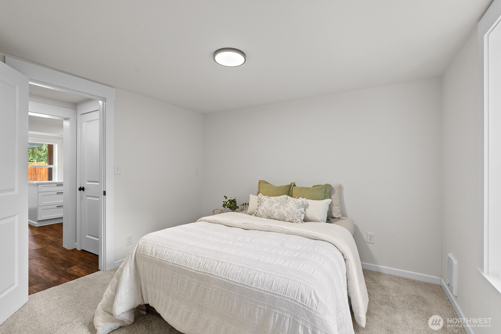 111 Cedar Avenue S