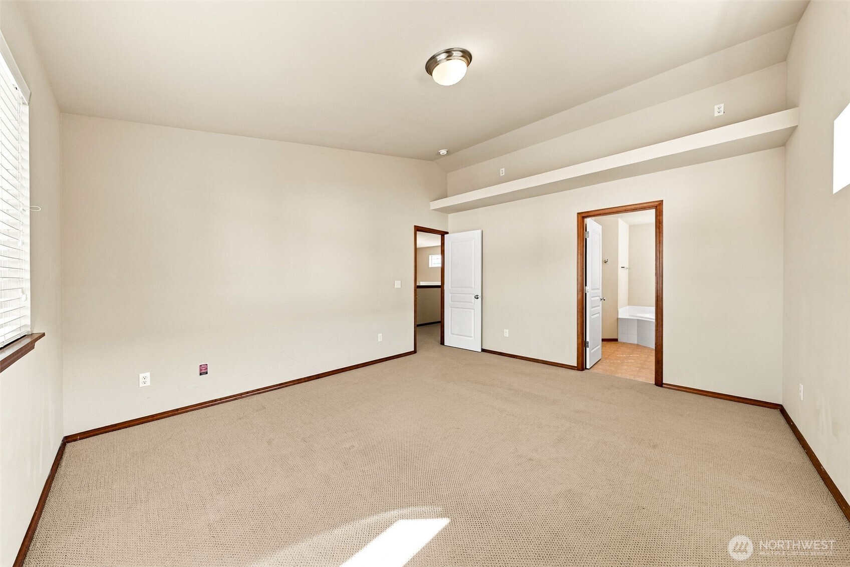 17804 15th Avenue E