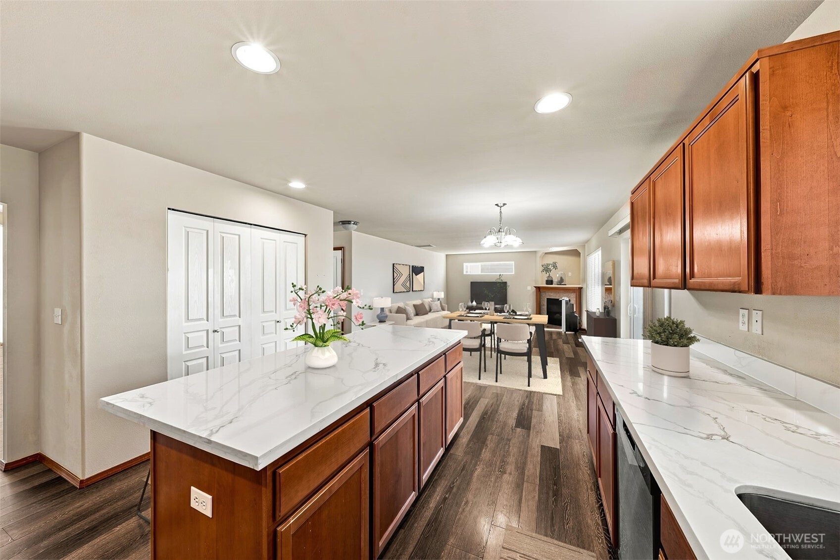 17804 15th Avenue E
