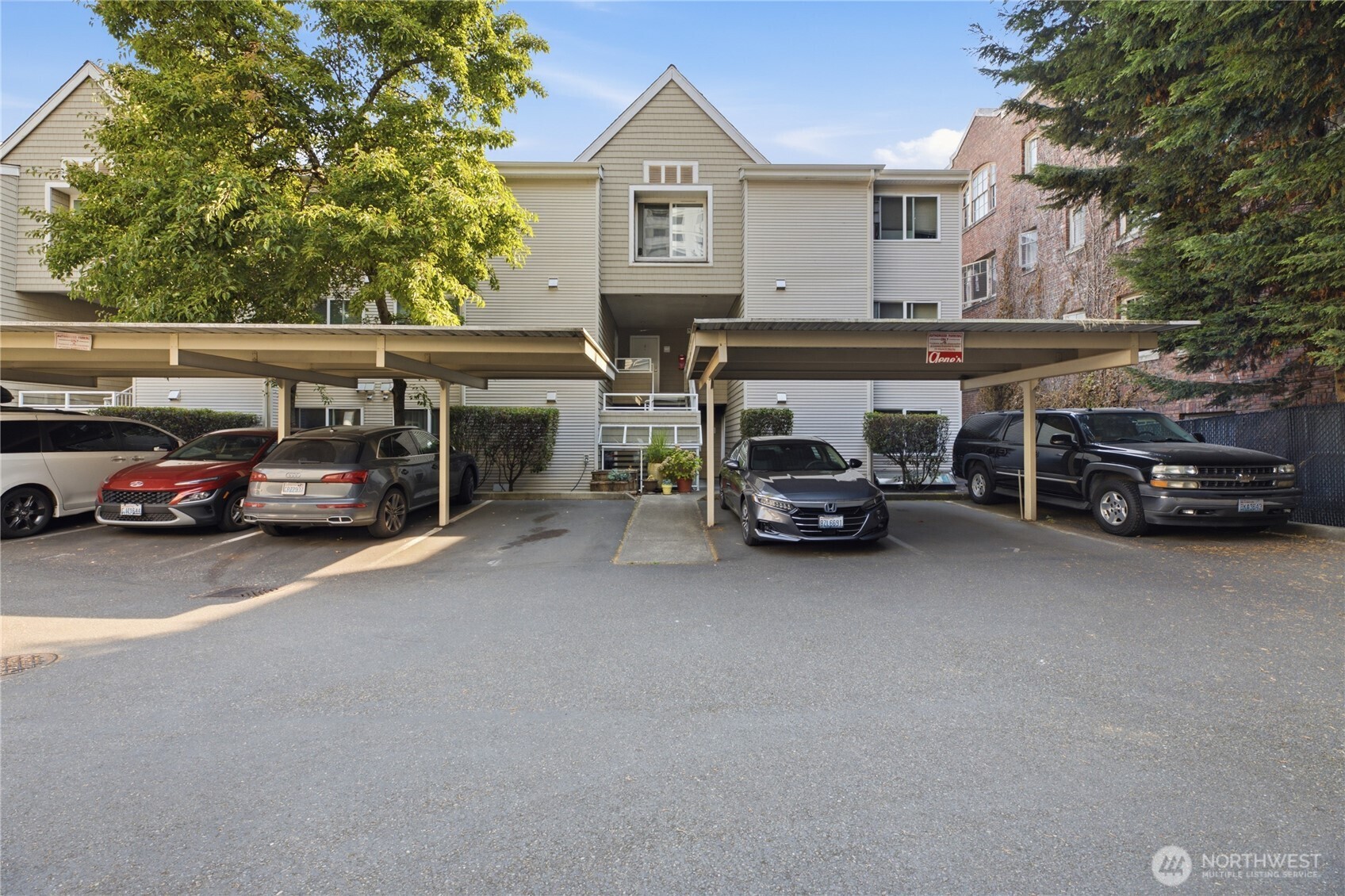 1 Broadway Unit: 202