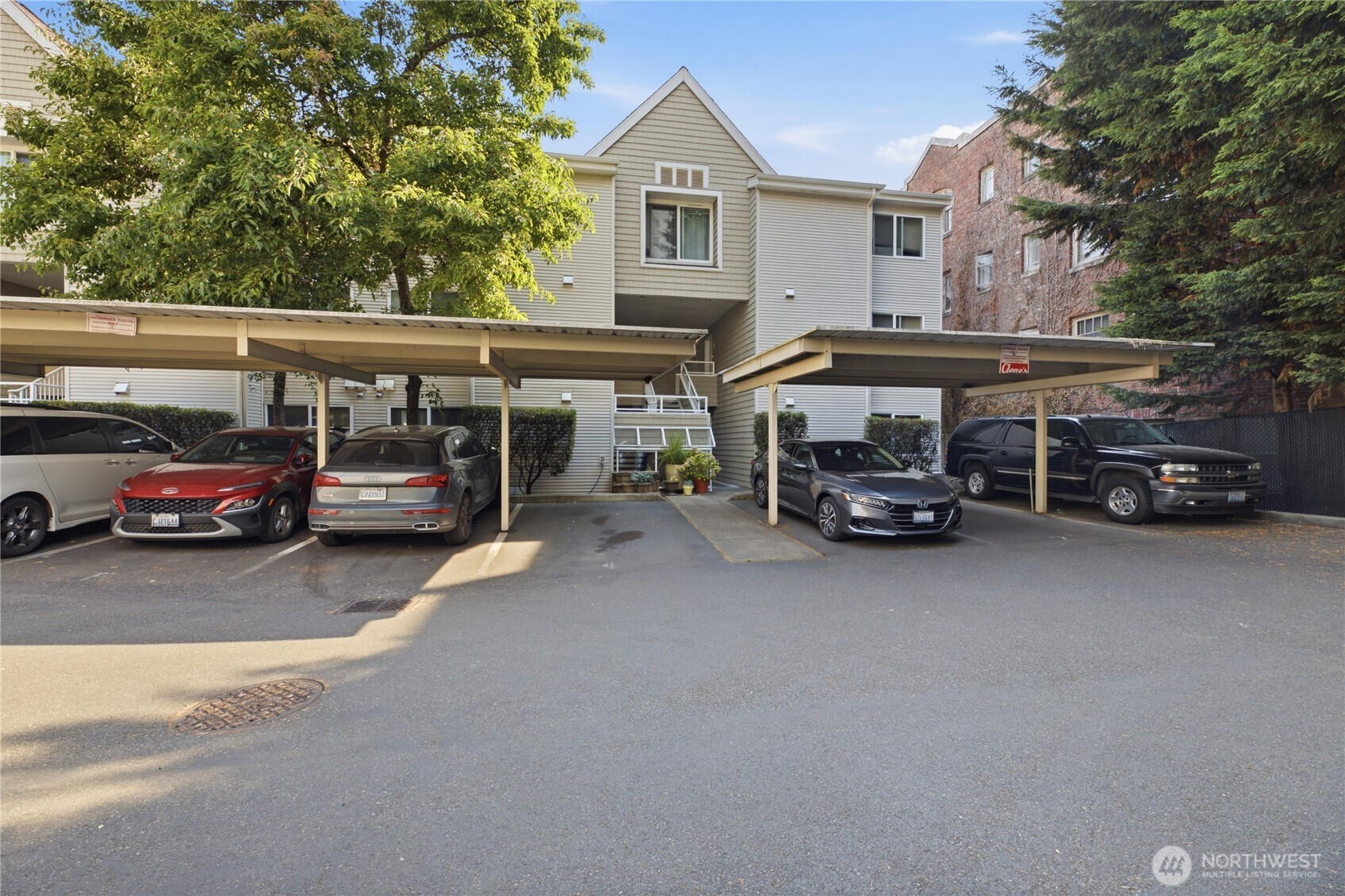 1 Broadway Unit: 202