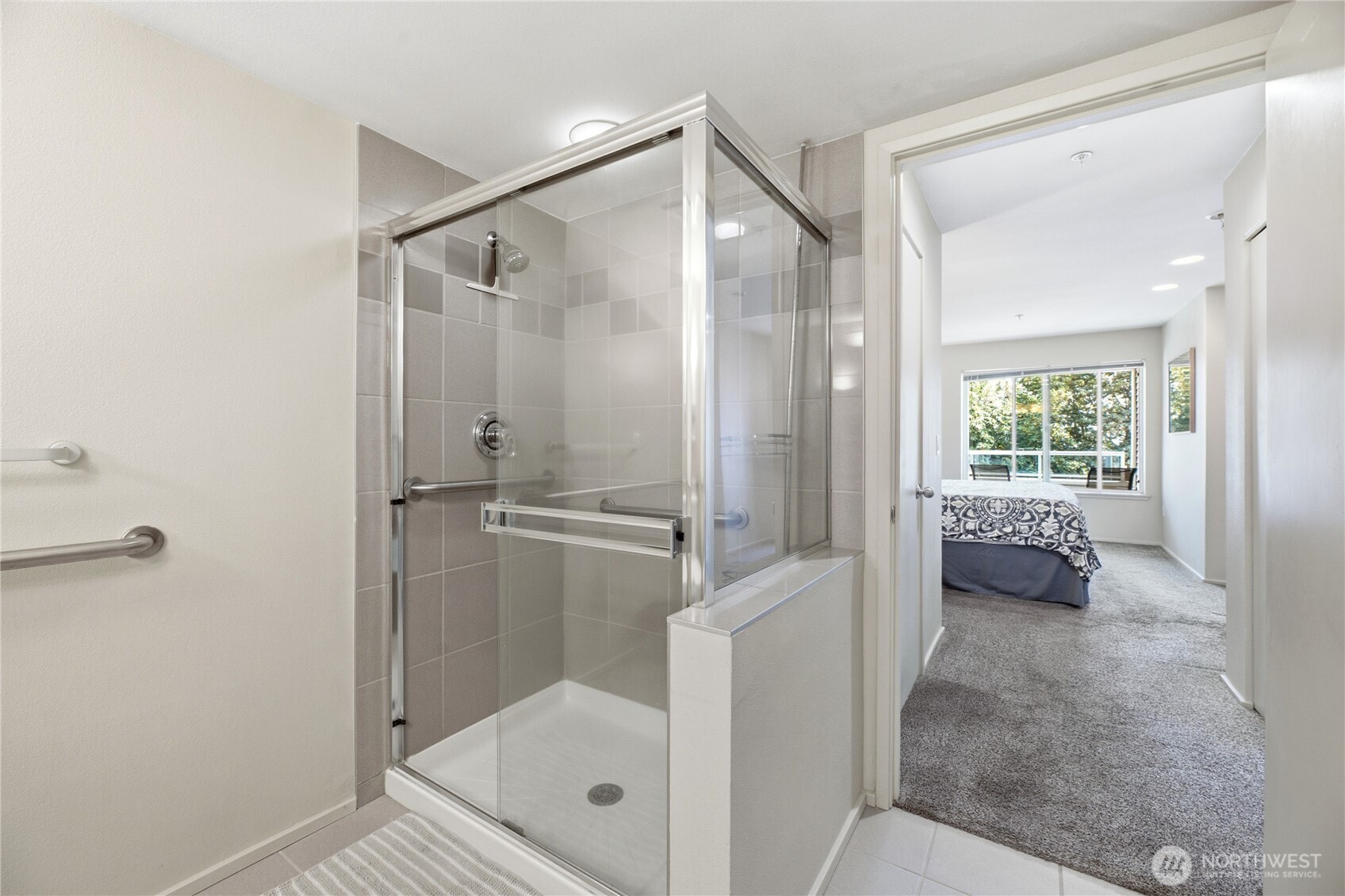 1 Broadway Unit: 202