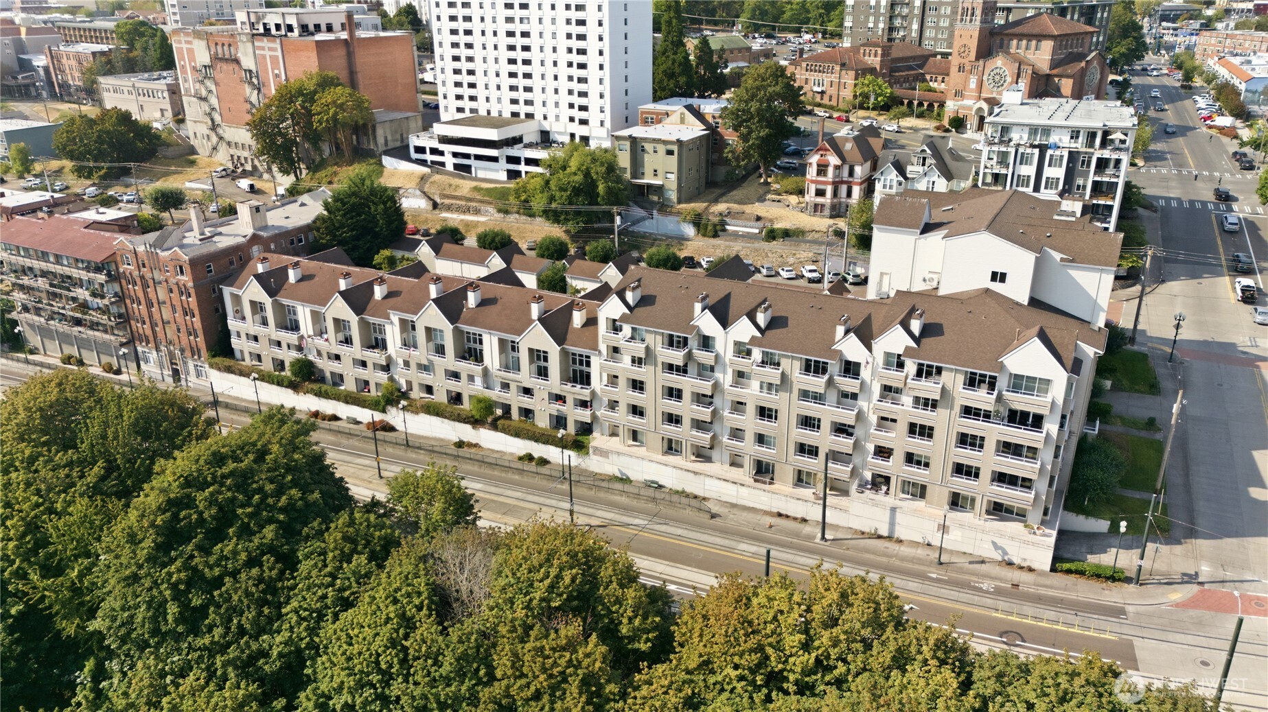 1 Broadway Unit: 202