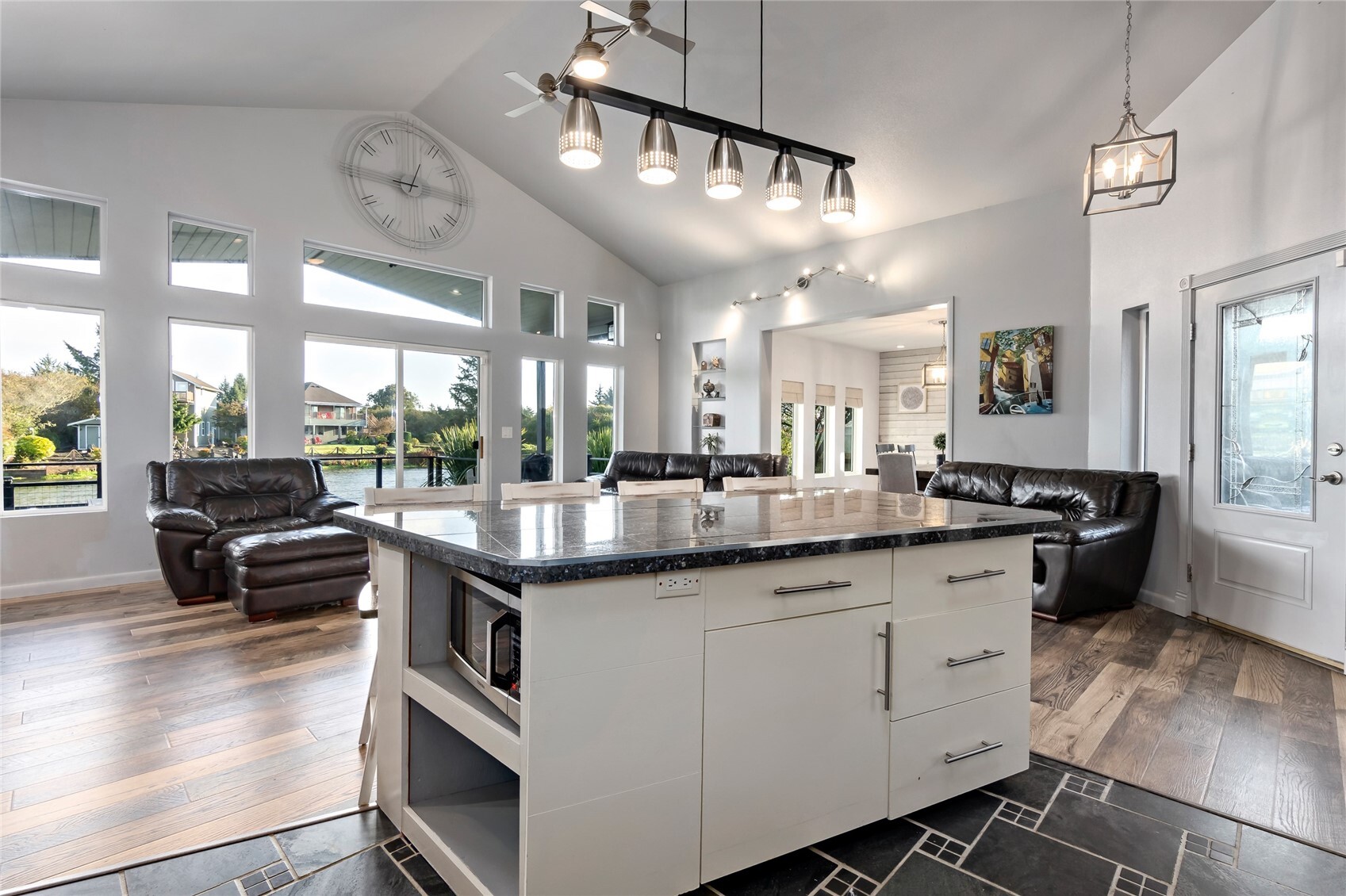 134 Marine View Drive