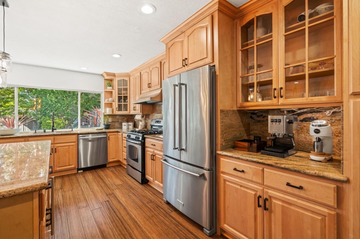 233 Elm Wood CT