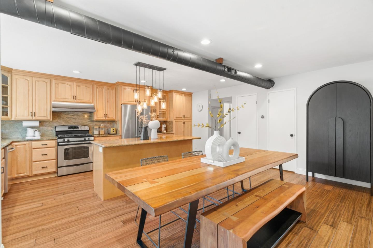 233 Elm Wood CT