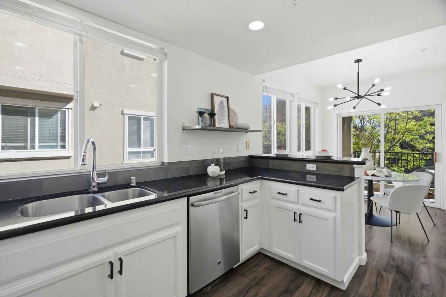 527 Marble Arch Avenue