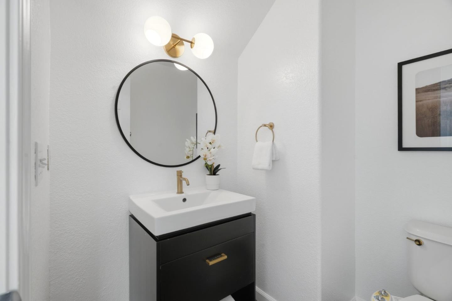 527 Marble Arch Avenue