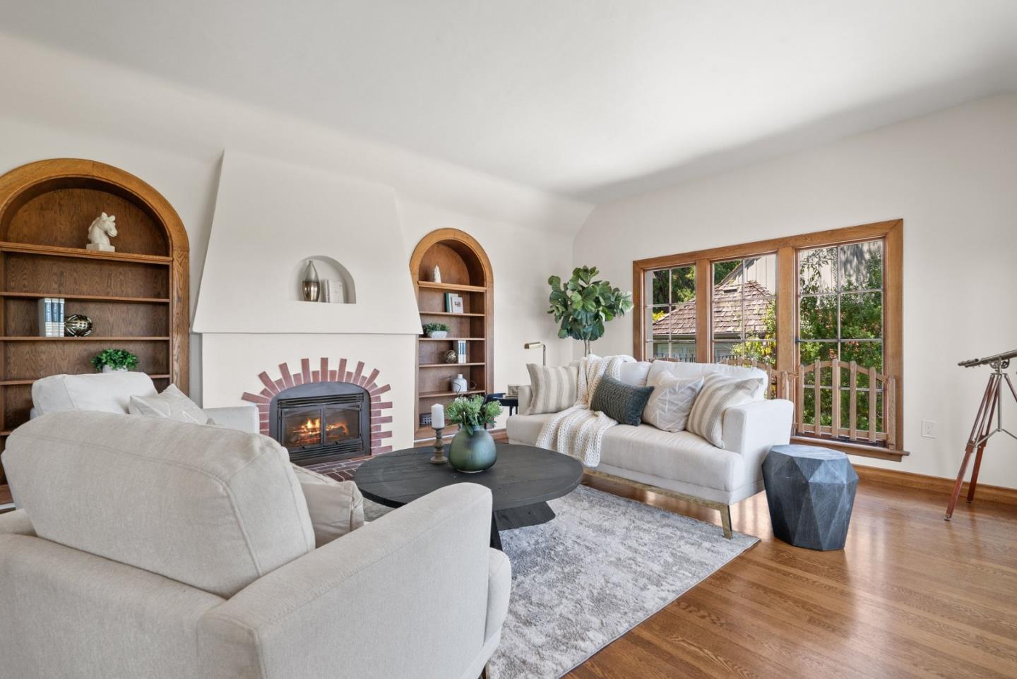 1418 Escalona Drive