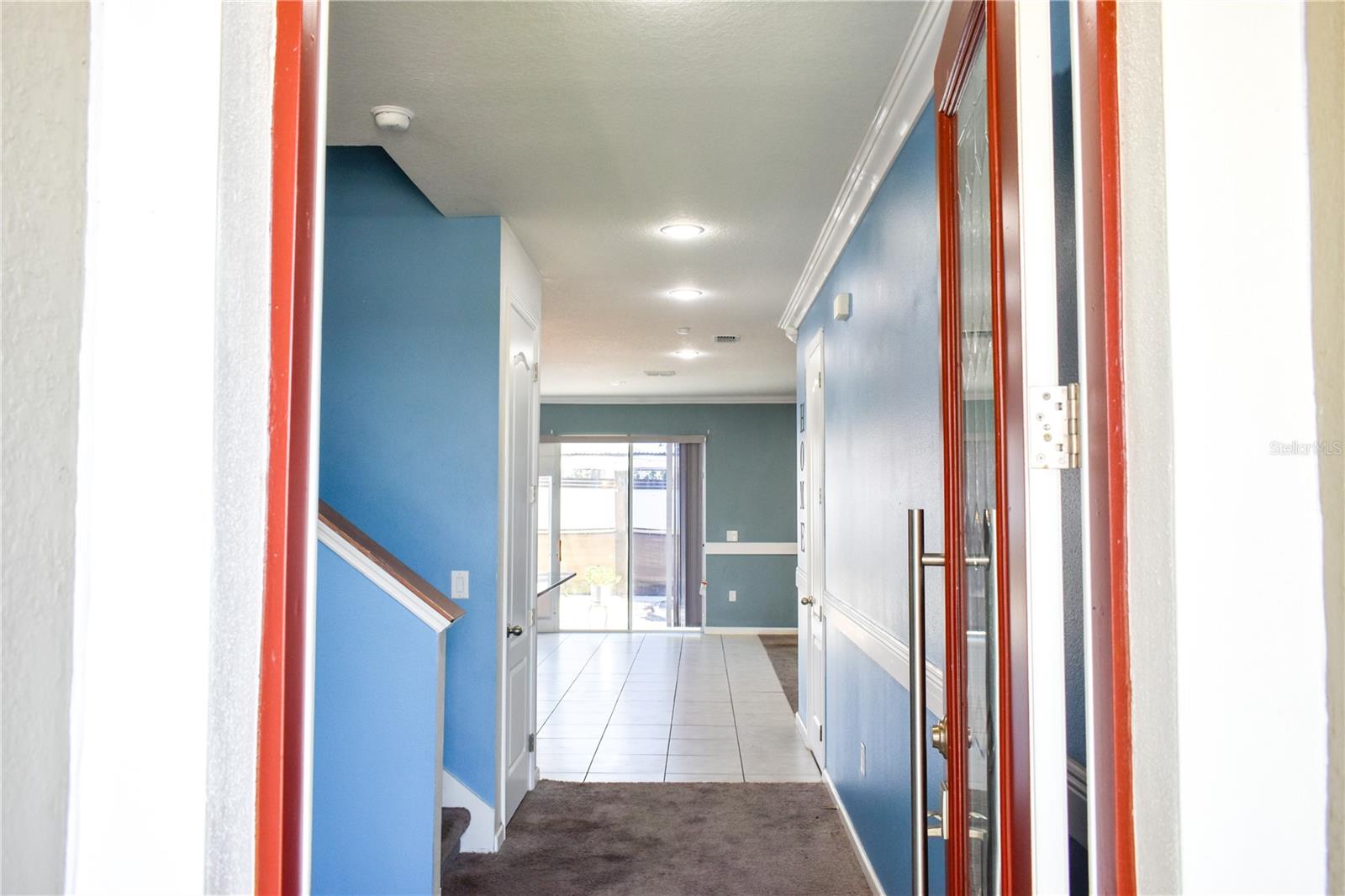 184 LAKE SMART CIR