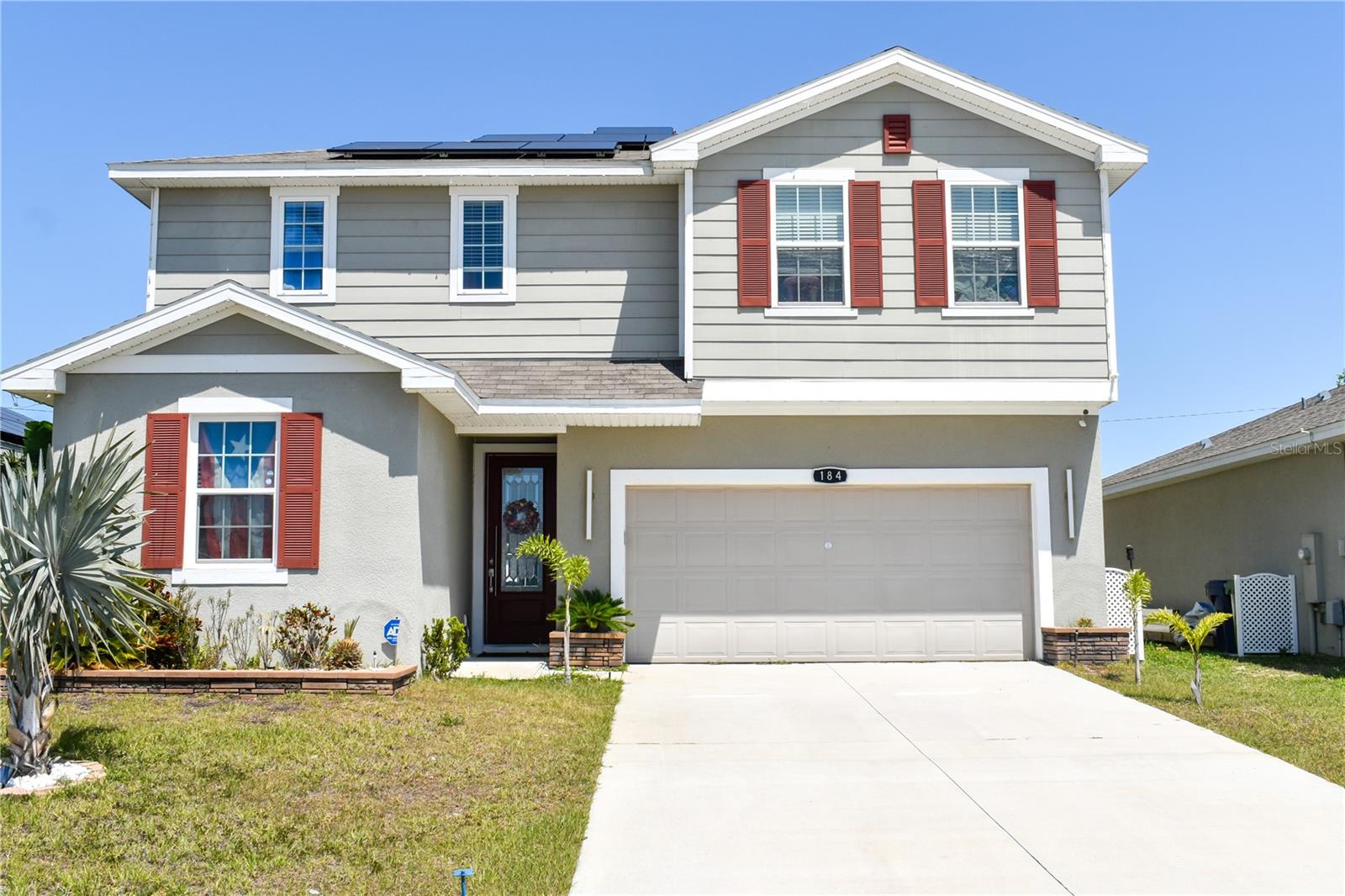 184 LAKE SMART CIR