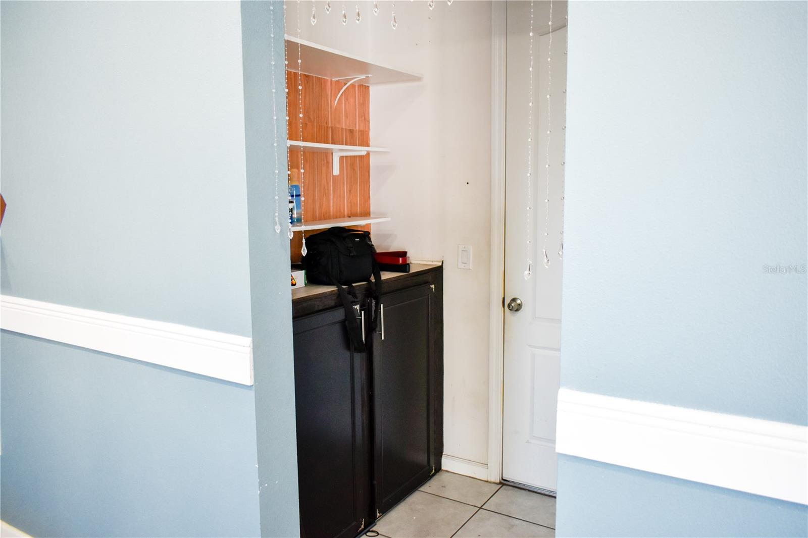 184 LAKE SMART CIR