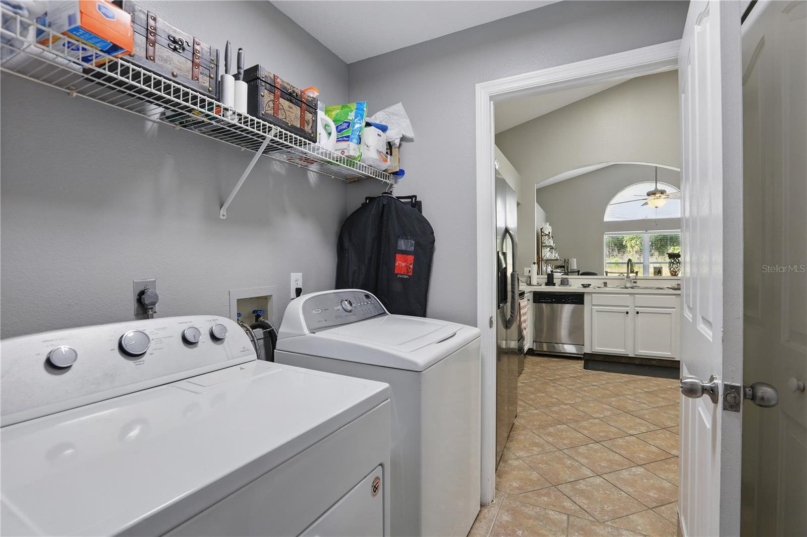 236 TOMS RD