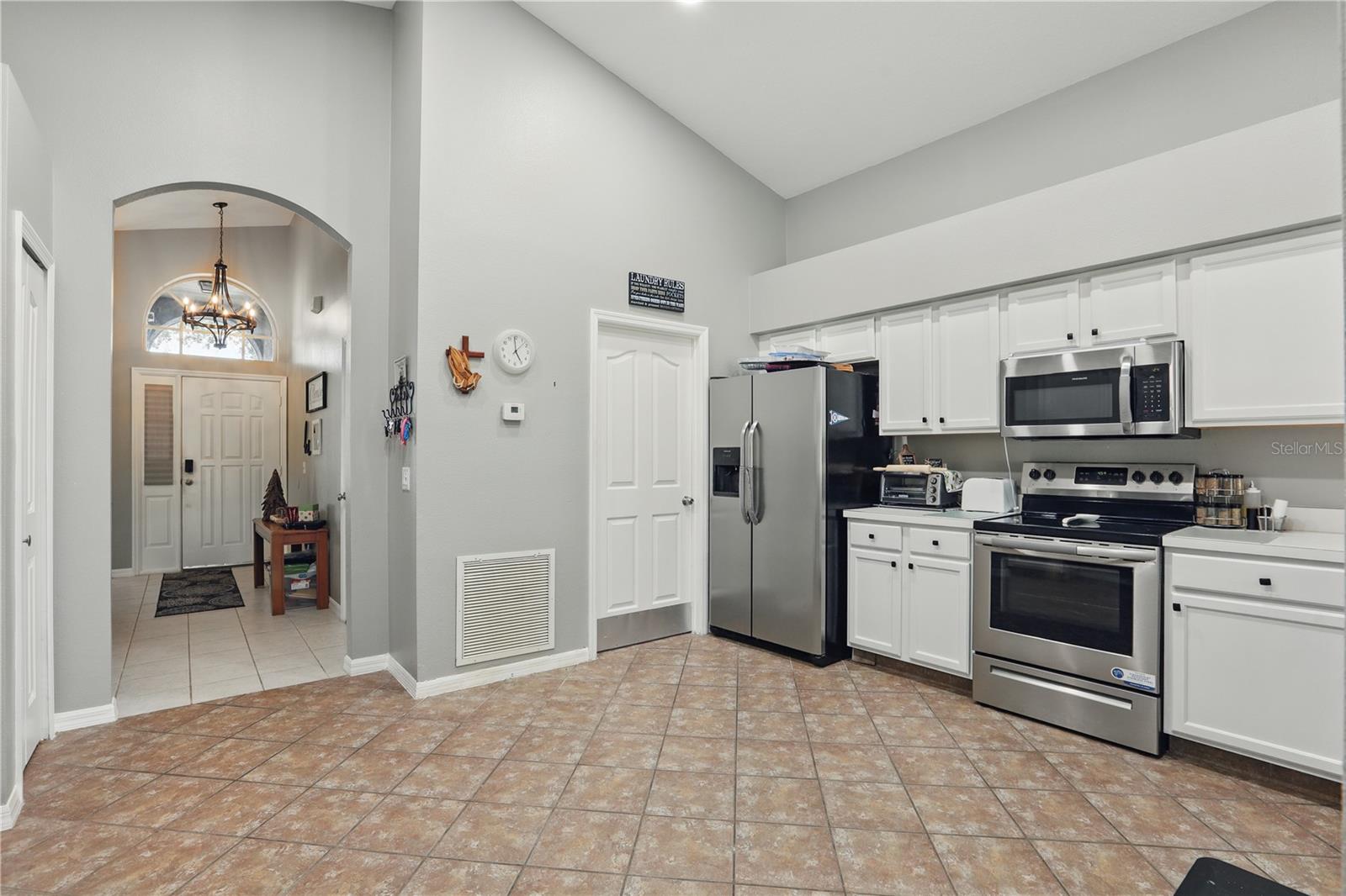 236 TOMS RD