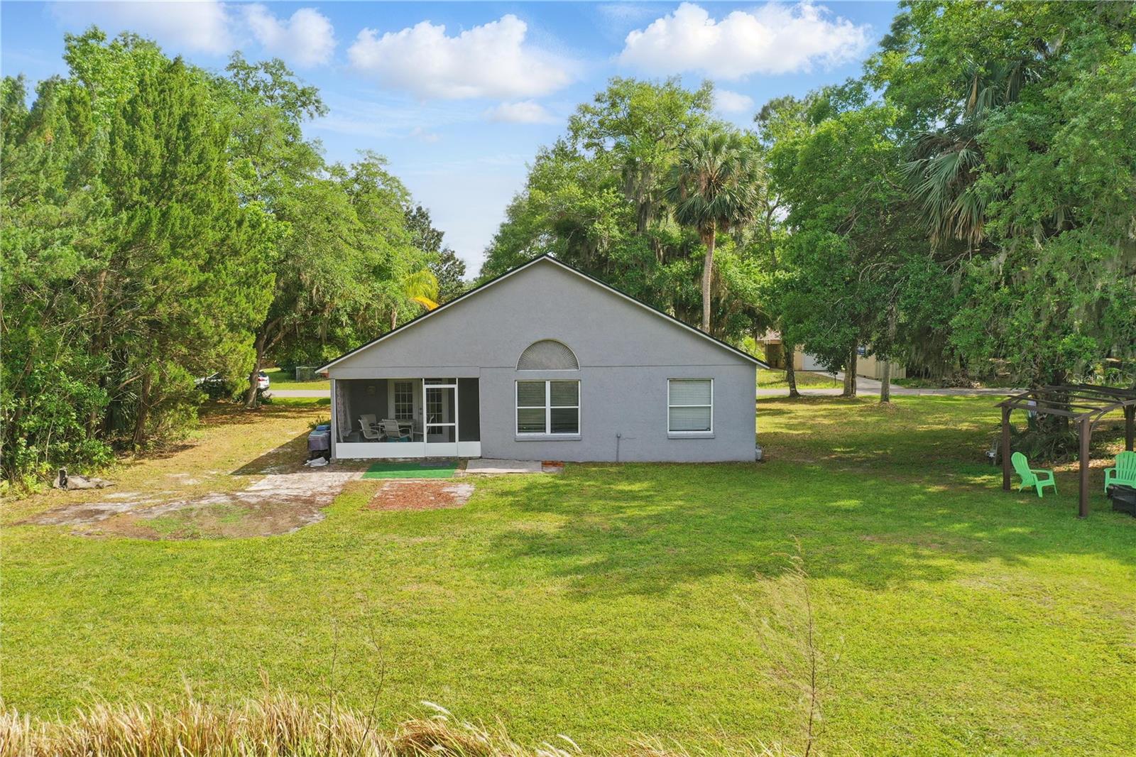 236 TOMS RD