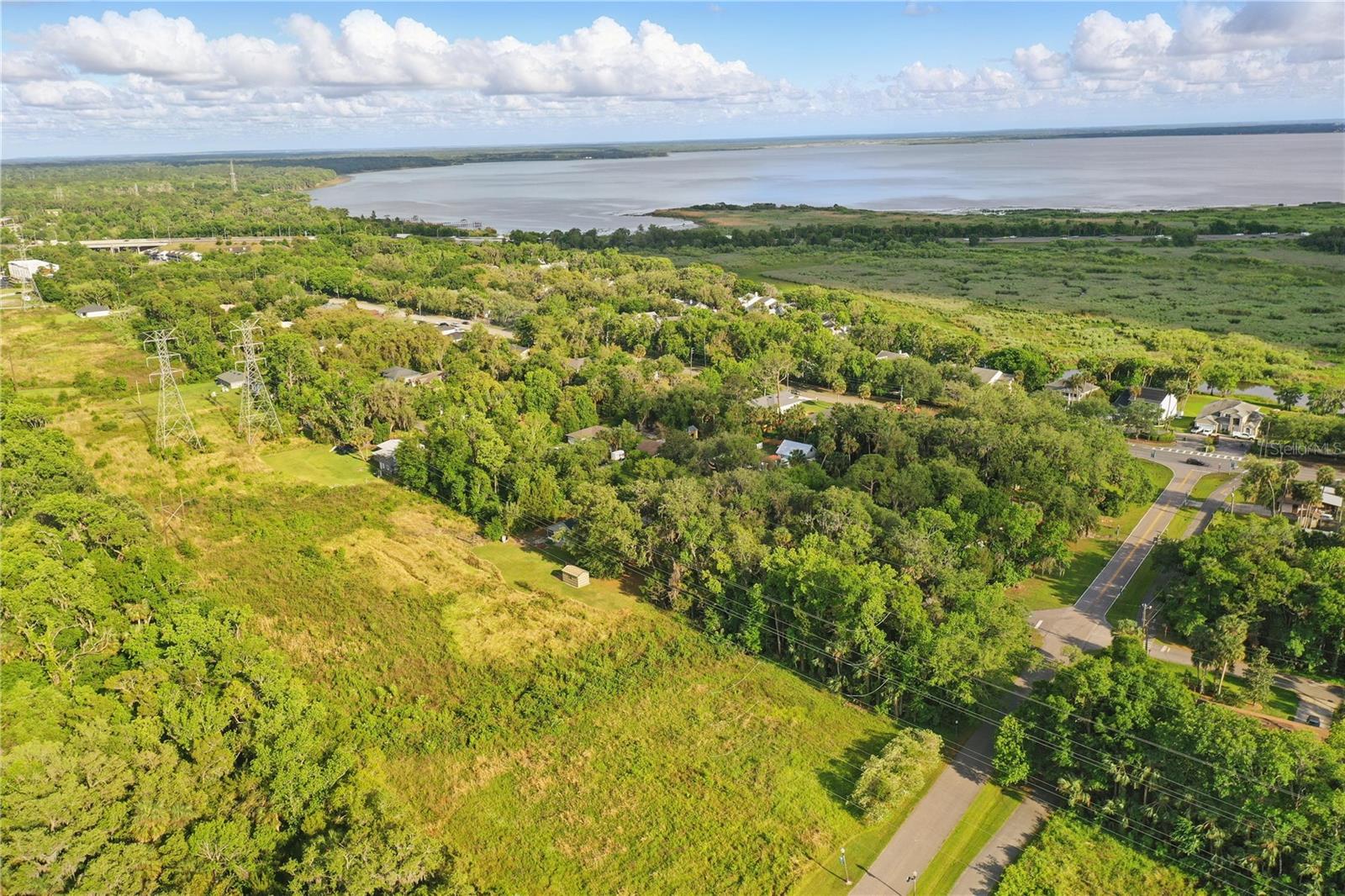 236 TOMS RD