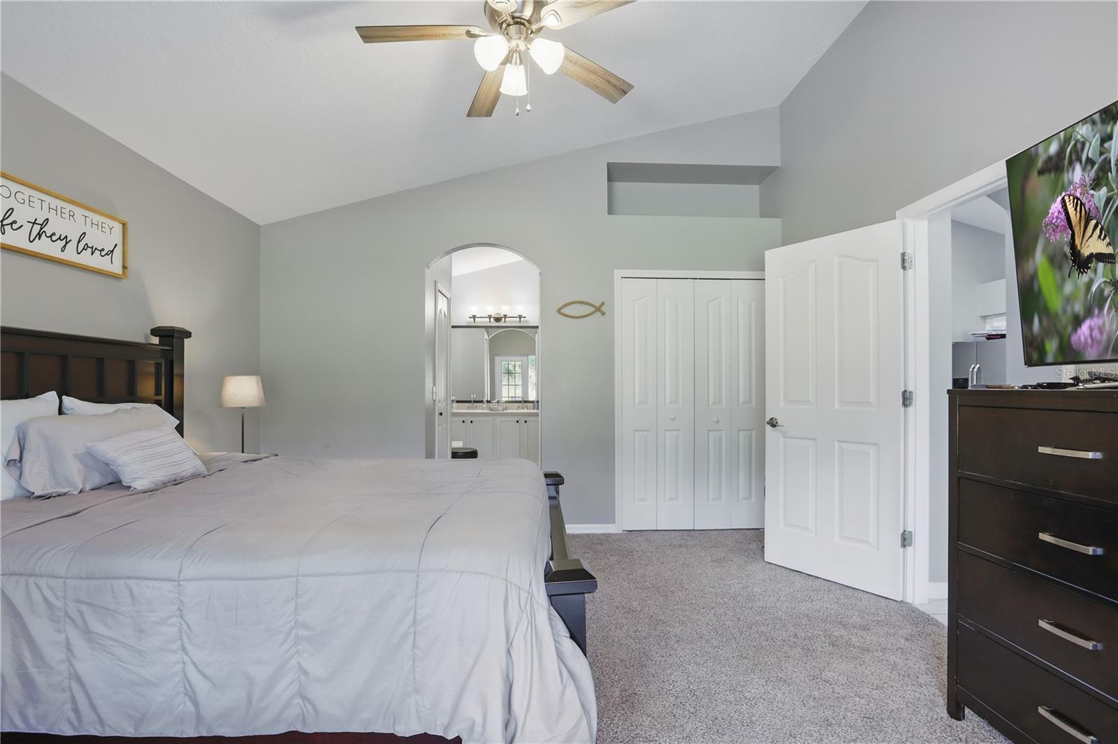 236 TOMS RD