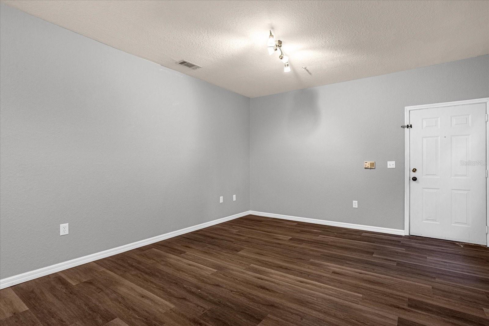 107 VISTA VERDI CIR #213