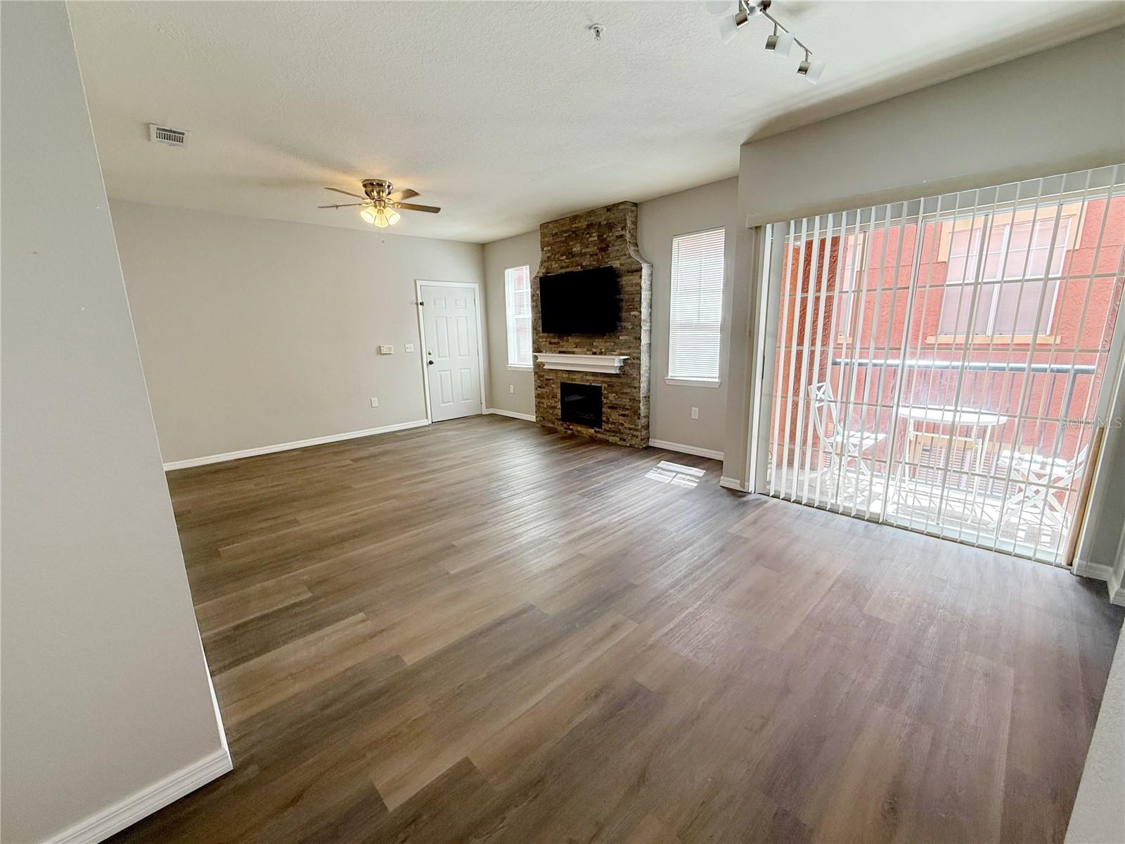 107 VISTA VERDI CIR #213