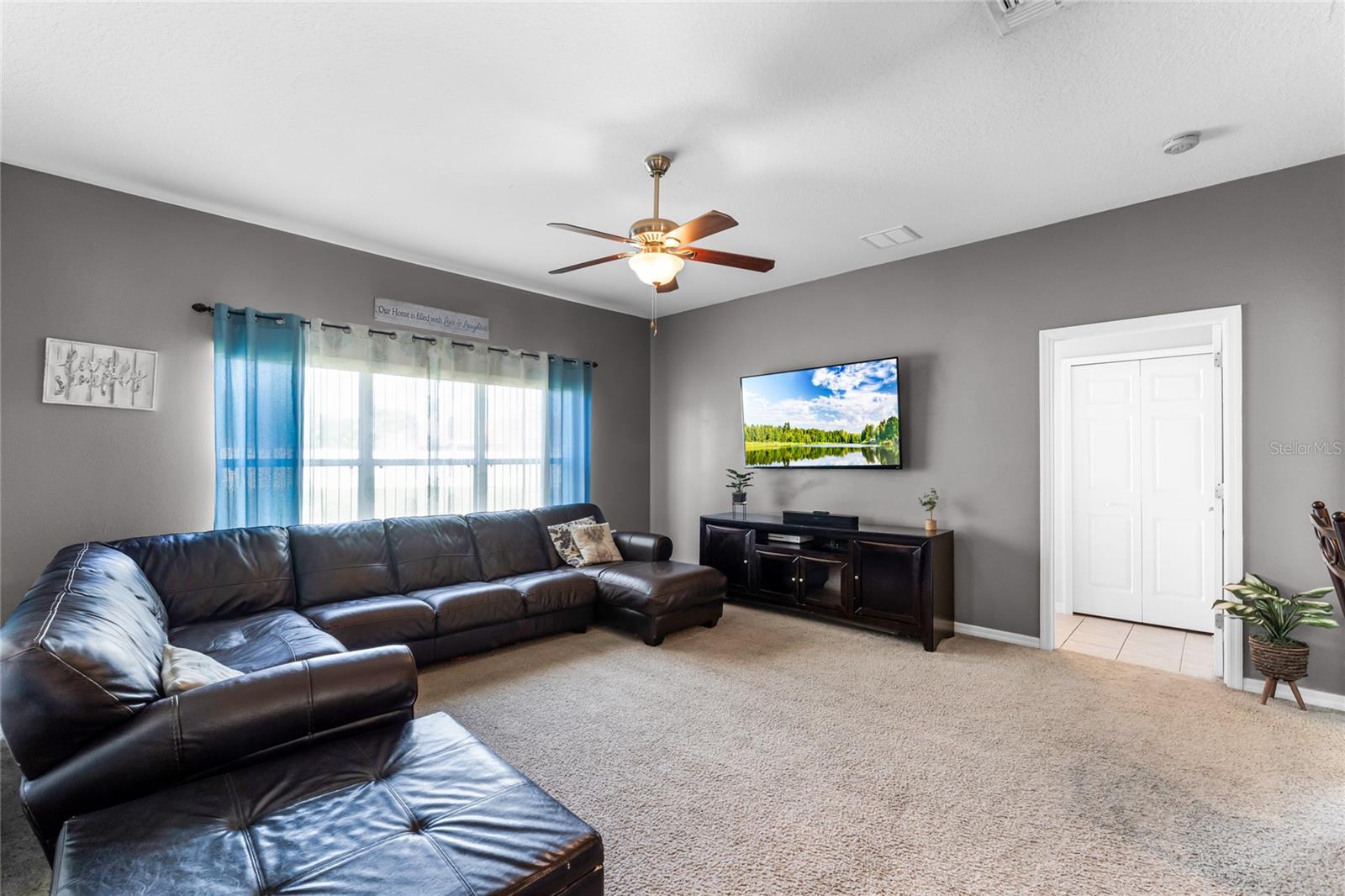 3925 PORT SEA PL
