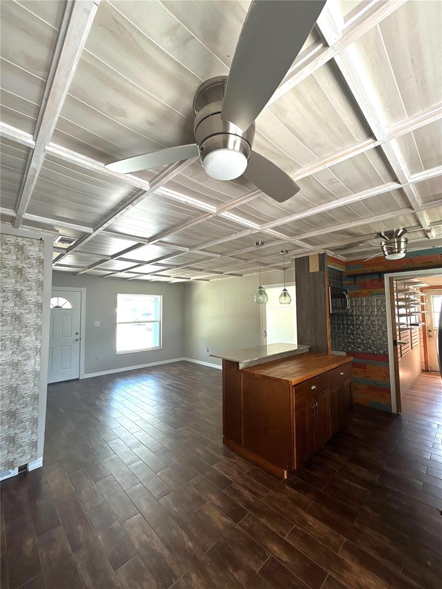 321 LITTLE IRIS CT