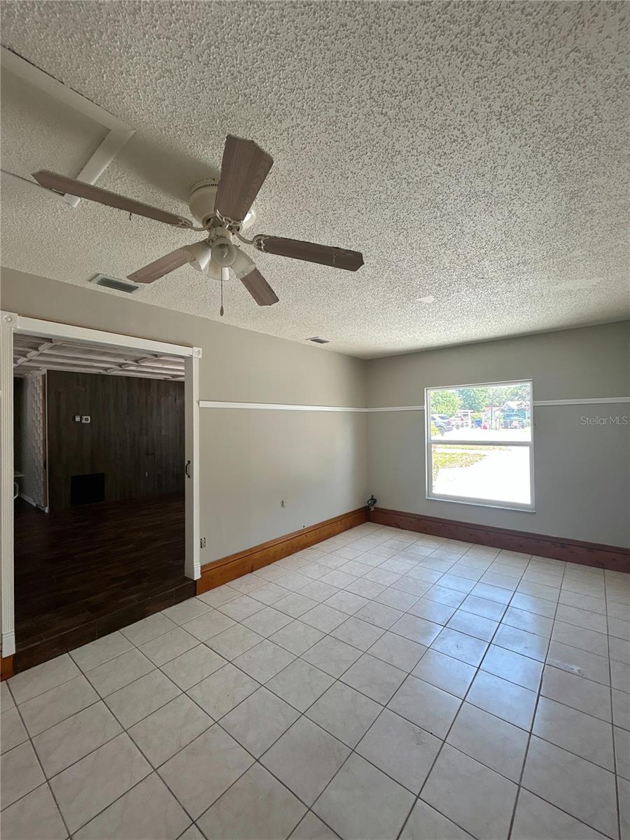 321 LITTLE IRIS CT