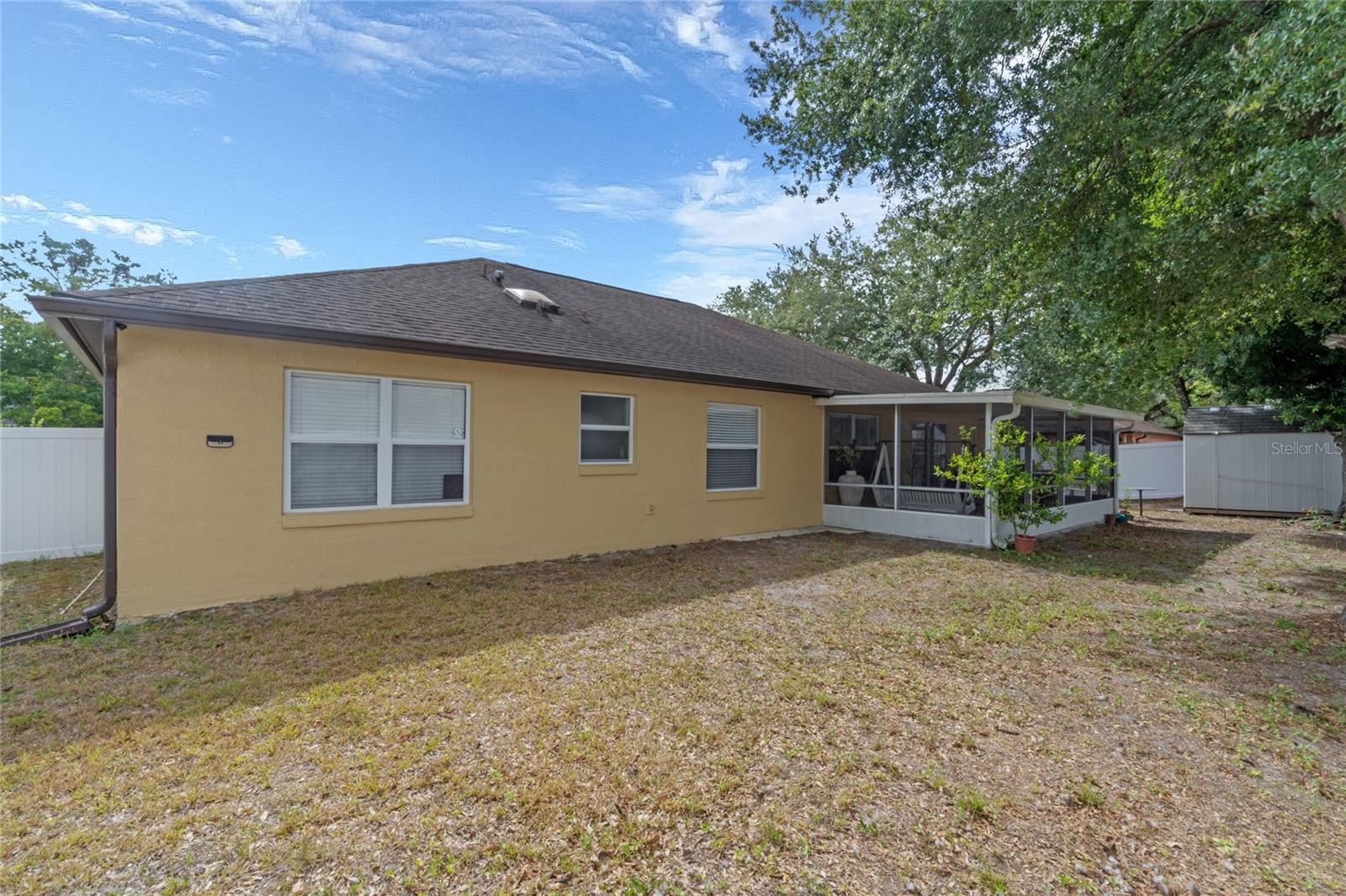 855 MCLEAN CT