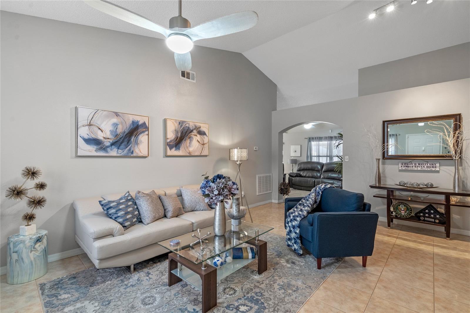 855 MCLEAN CT