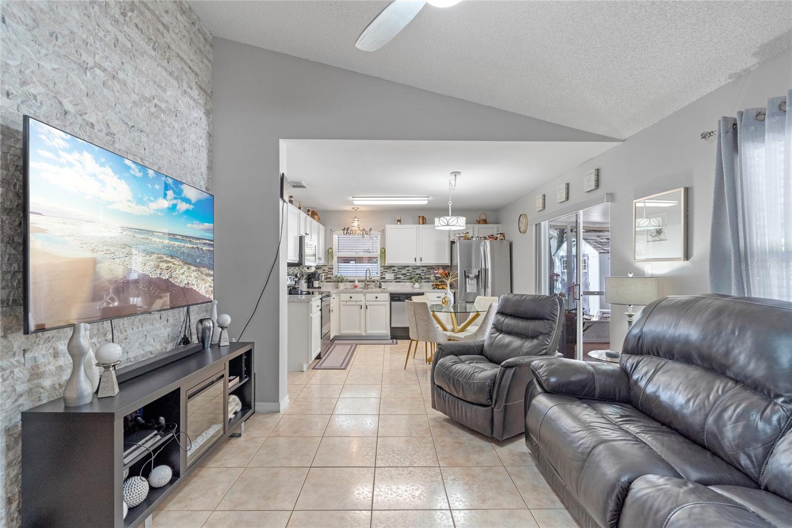855 MCLEAN CT