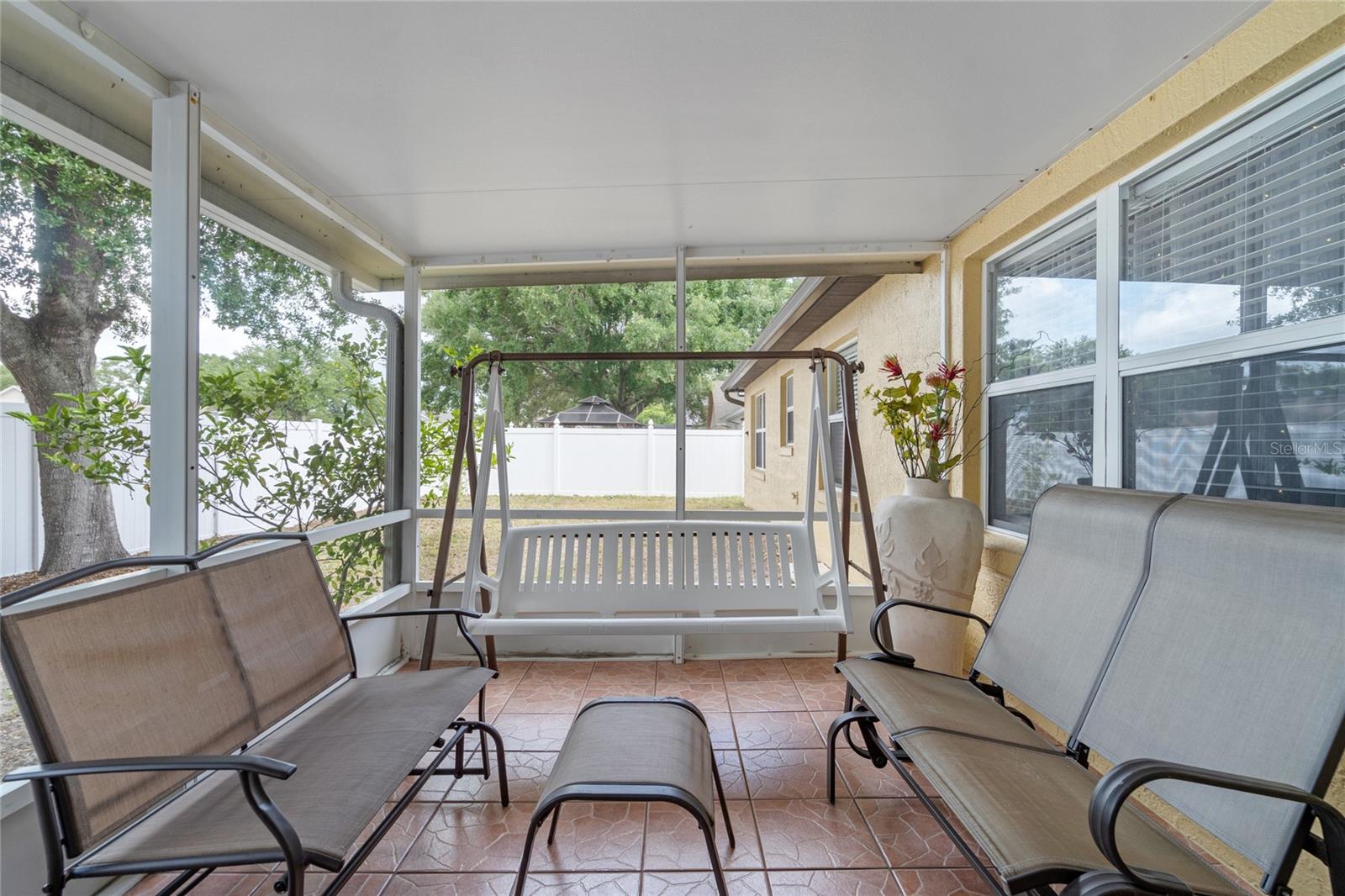 855 MCLEAN CT