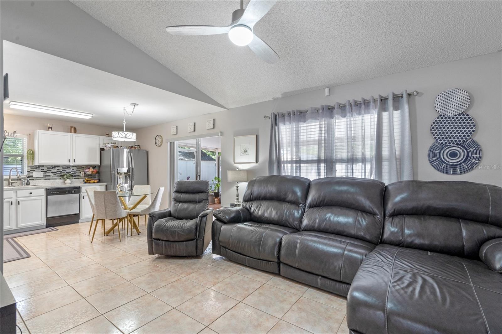 855 MCLEAN CT