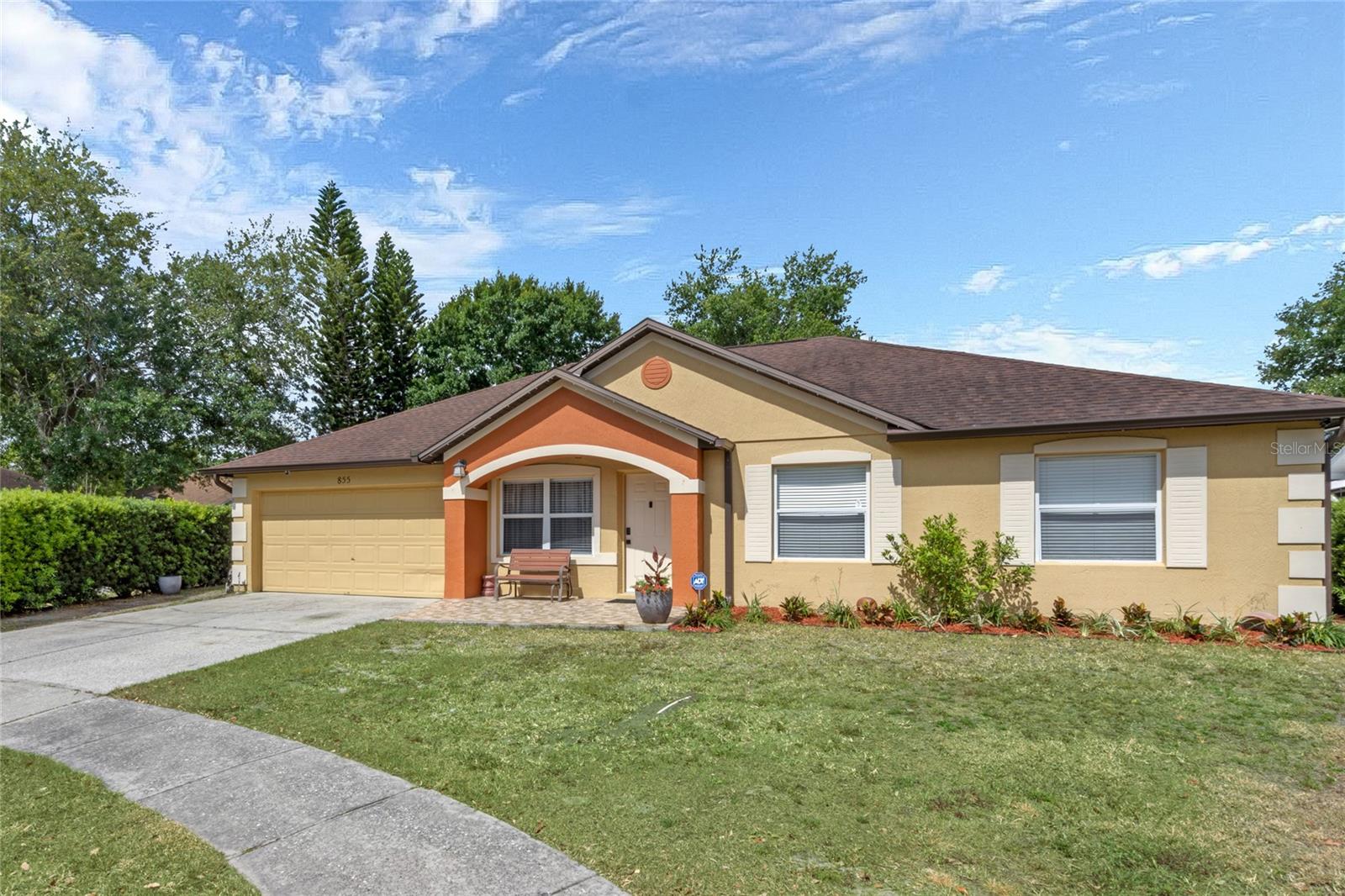 855 MCLEAN CT