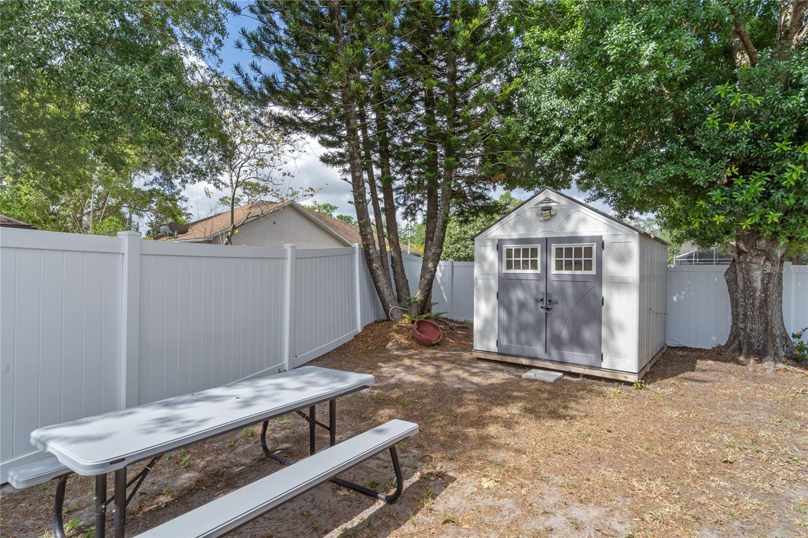 855 MCLEAN CT