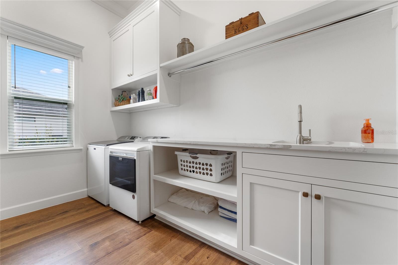 3167 WHISPER WIND DR