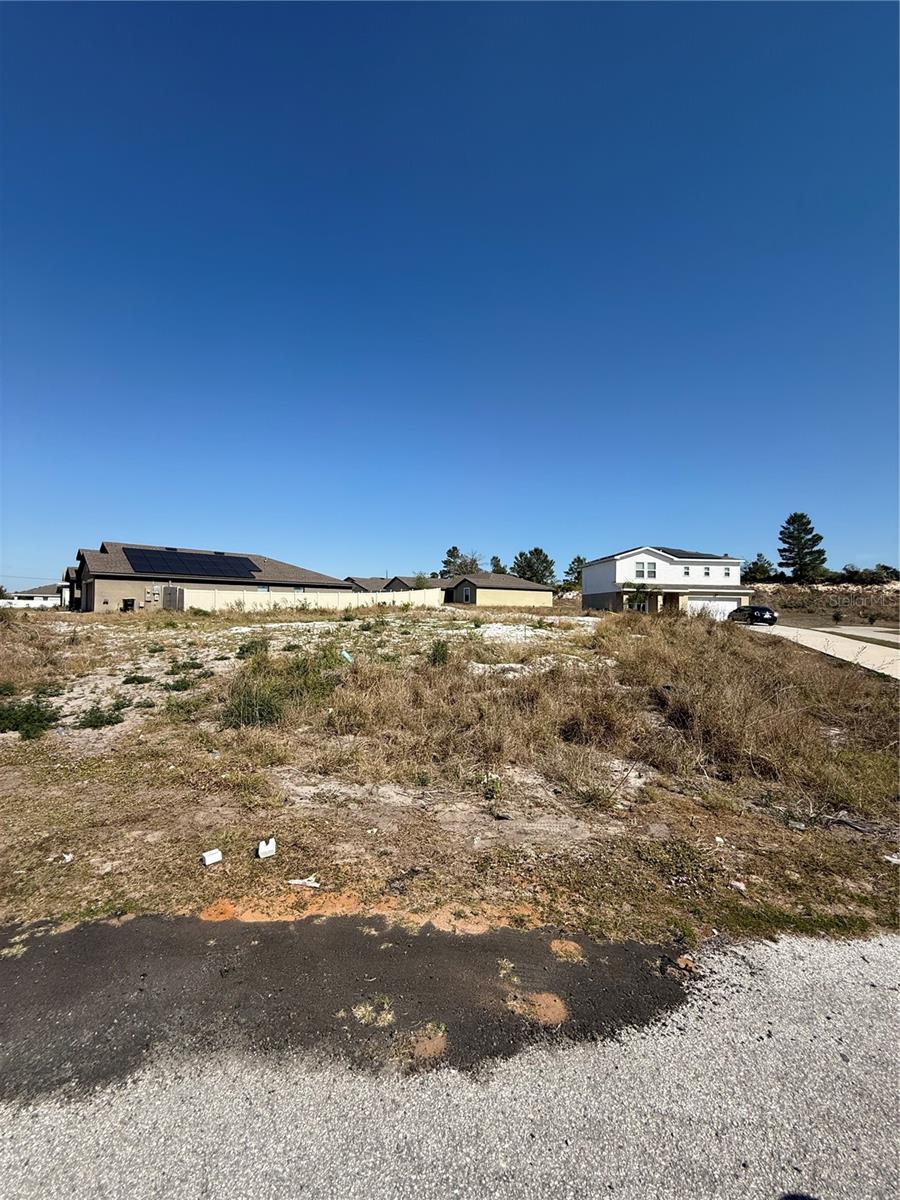 17 LARCH LN