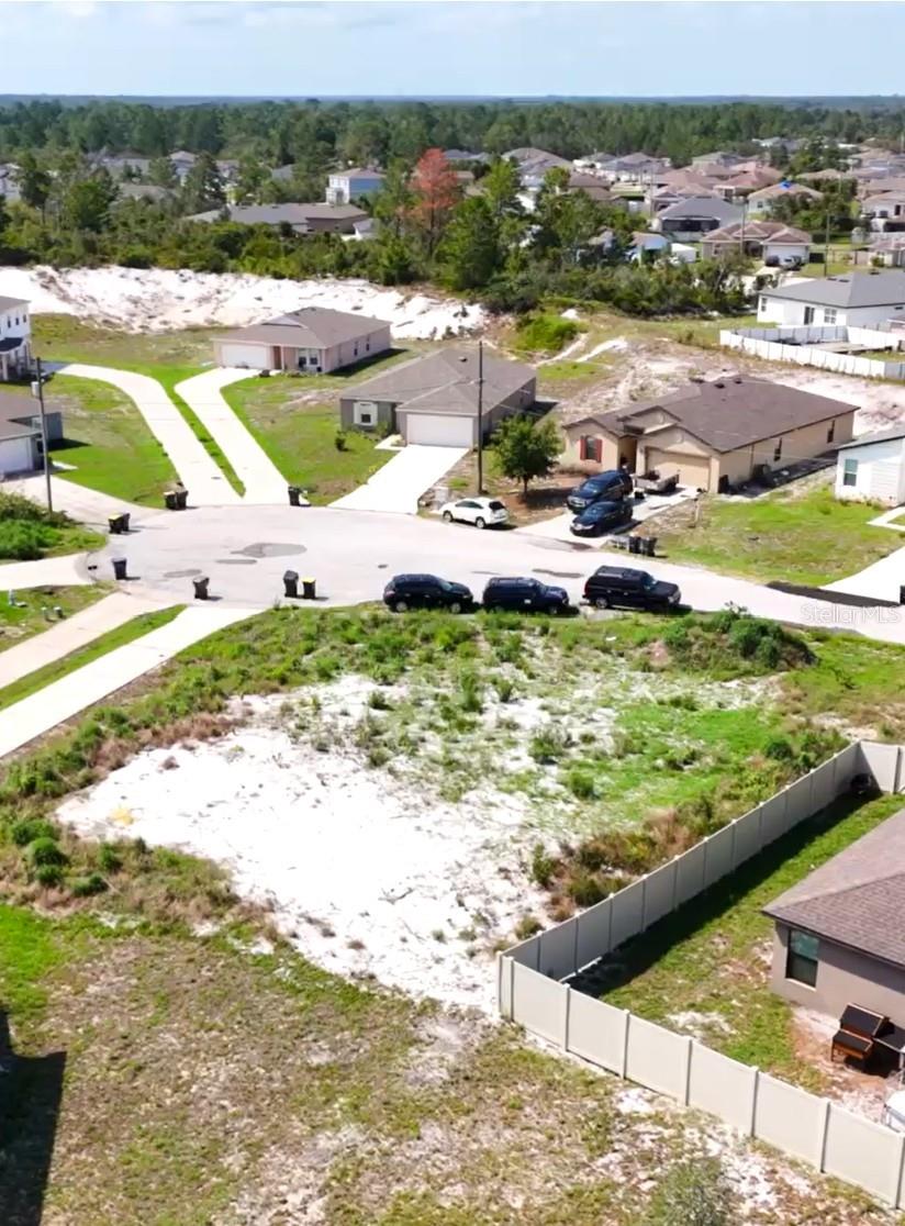 17 LARCH LN