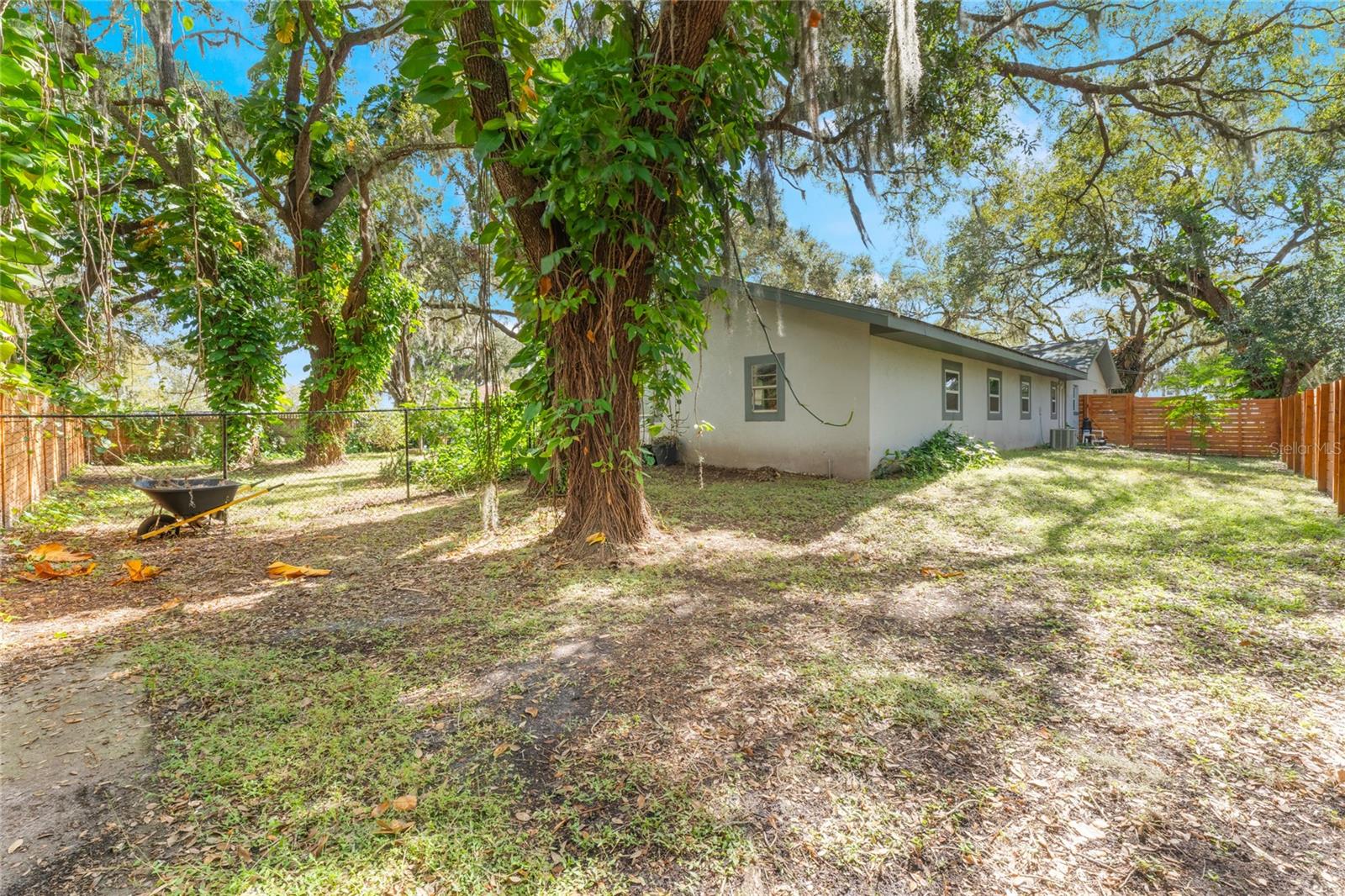 5525 ALLIGATOR LAKE RD